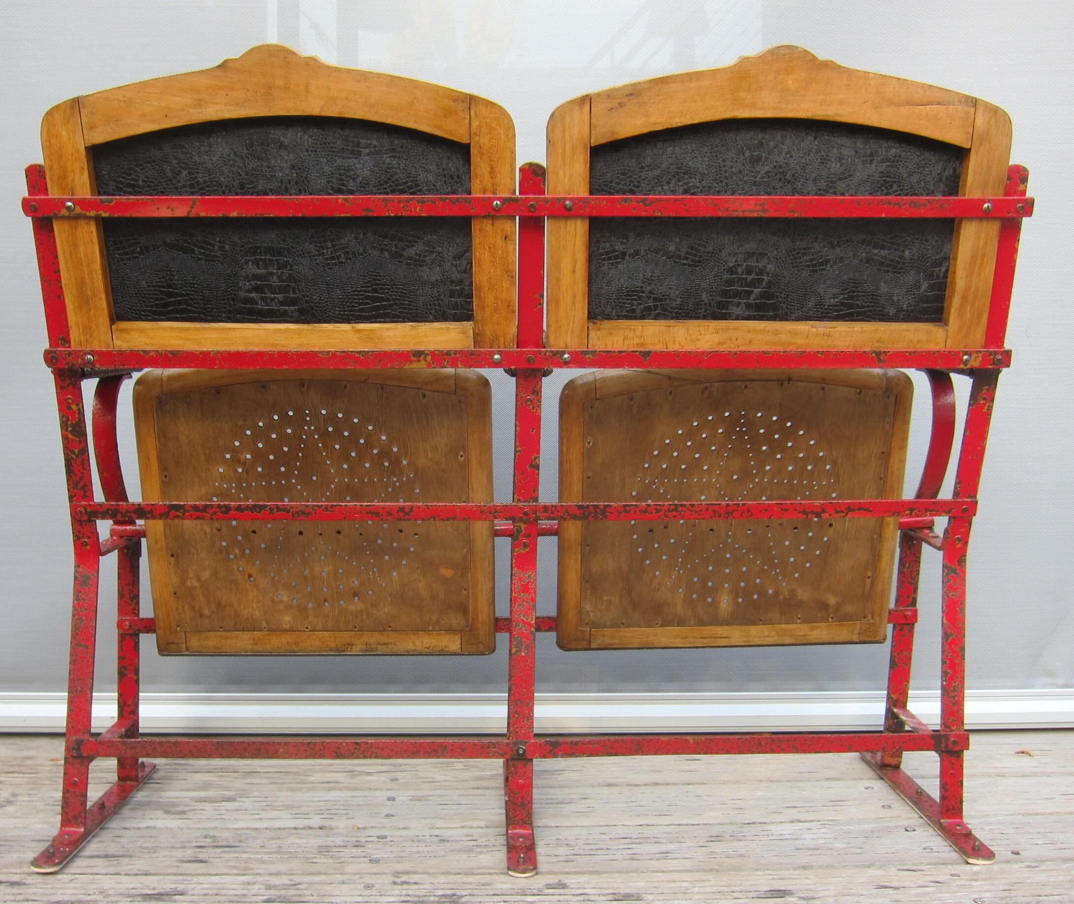 Fauteuils théâtre cinéma 1900 appairés tapissier