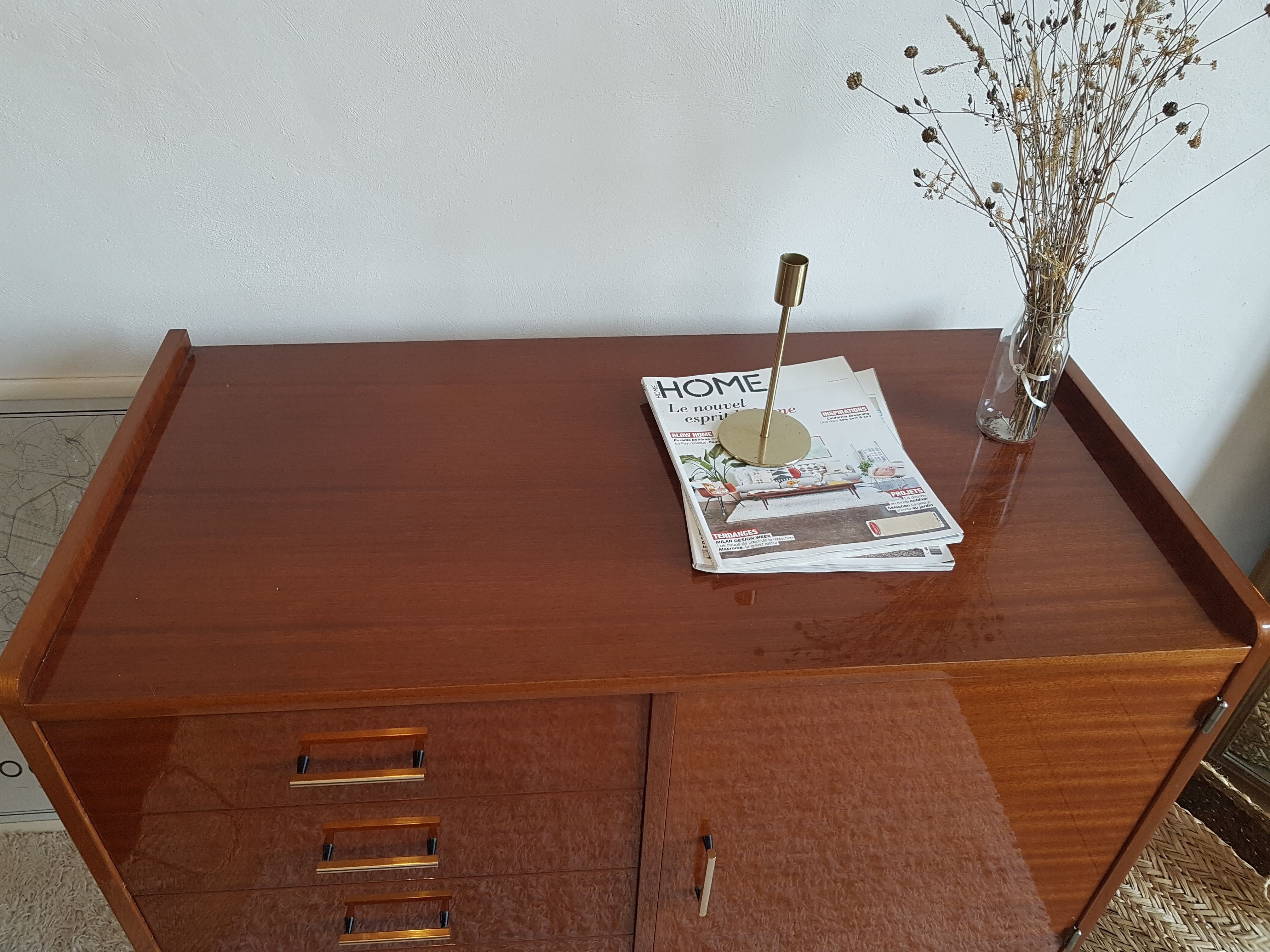 Buffet feet compass circa 1960