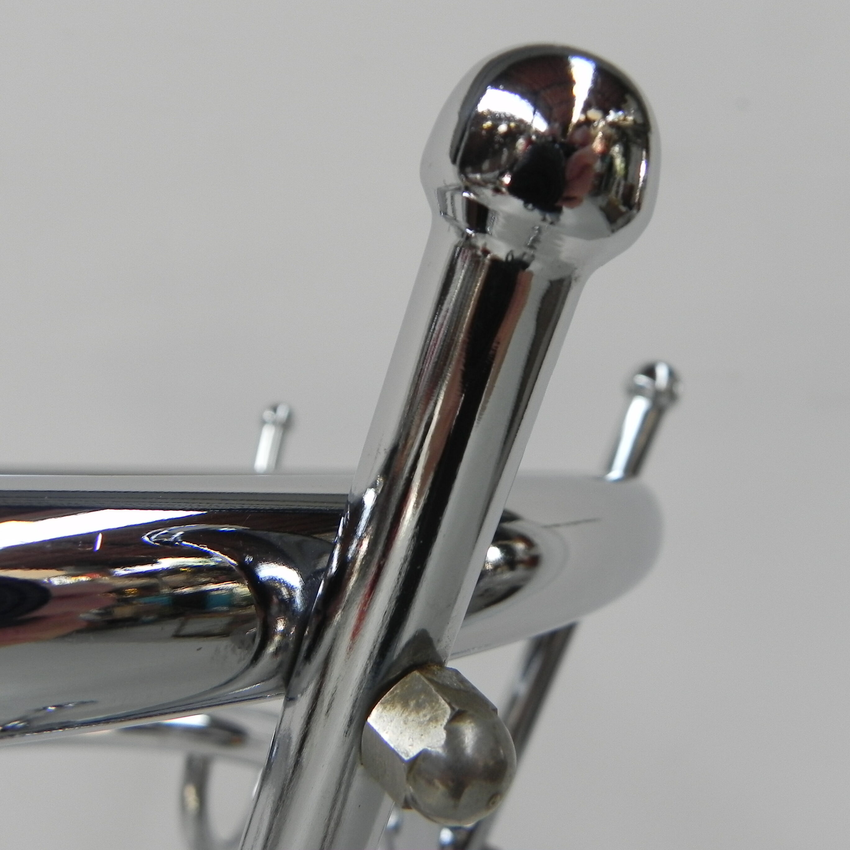 Standing chrome-plated Tubax coat rack