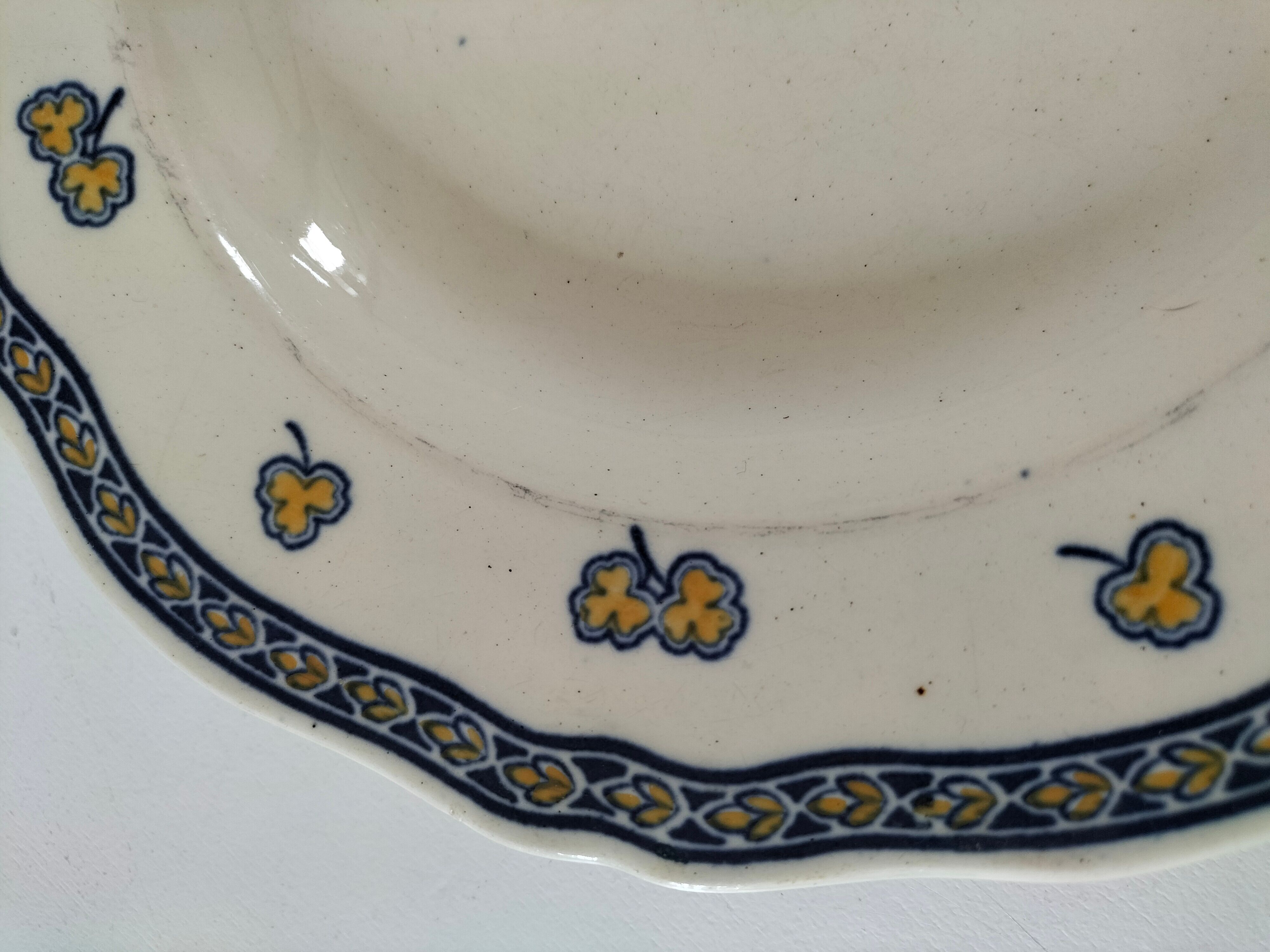 K&G Lunéville "Rouen Clover" plate circa 1880-1900