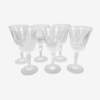 Chiseled glass foot glasses