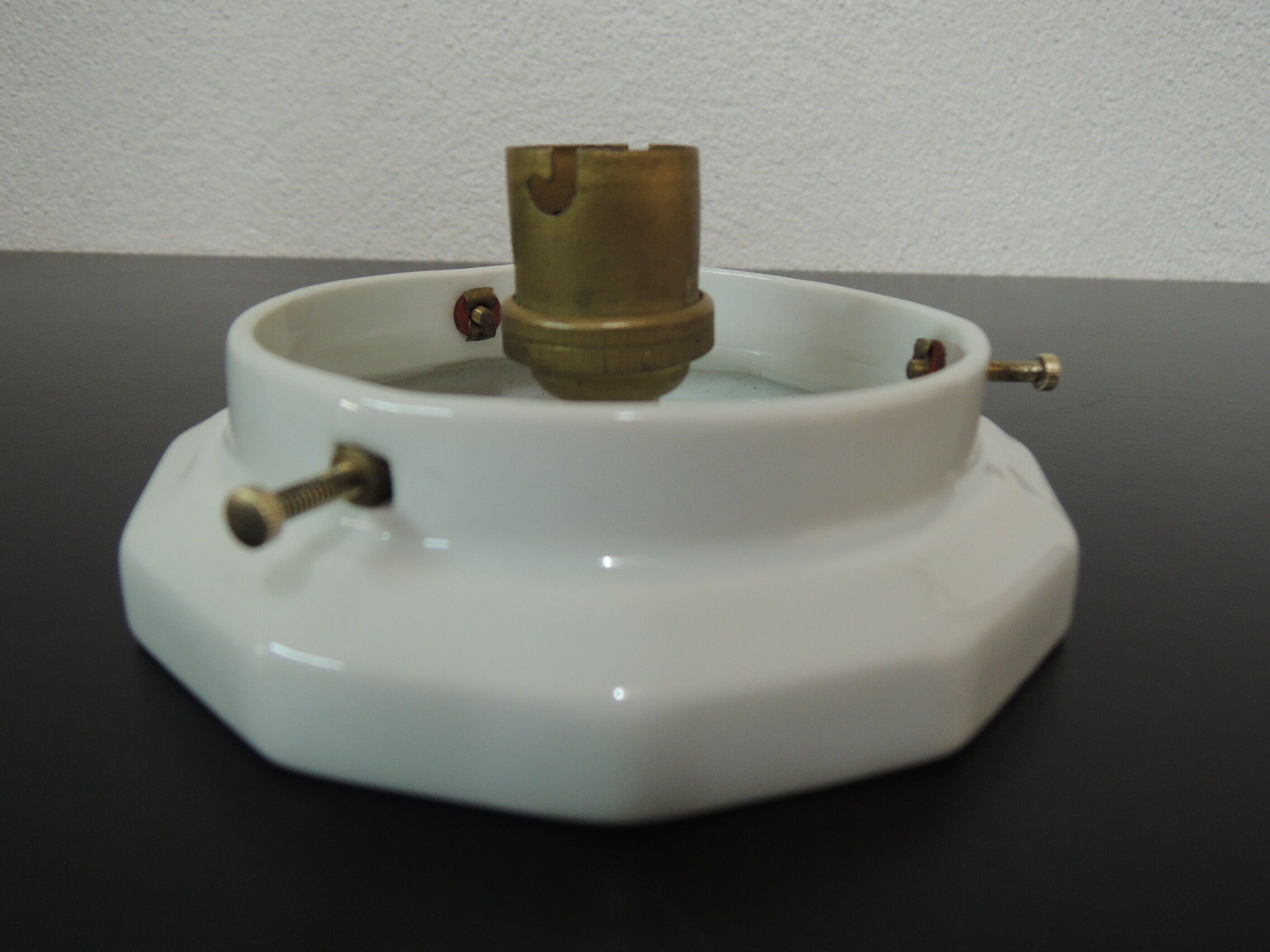 Ceramic neck globe ceiling light