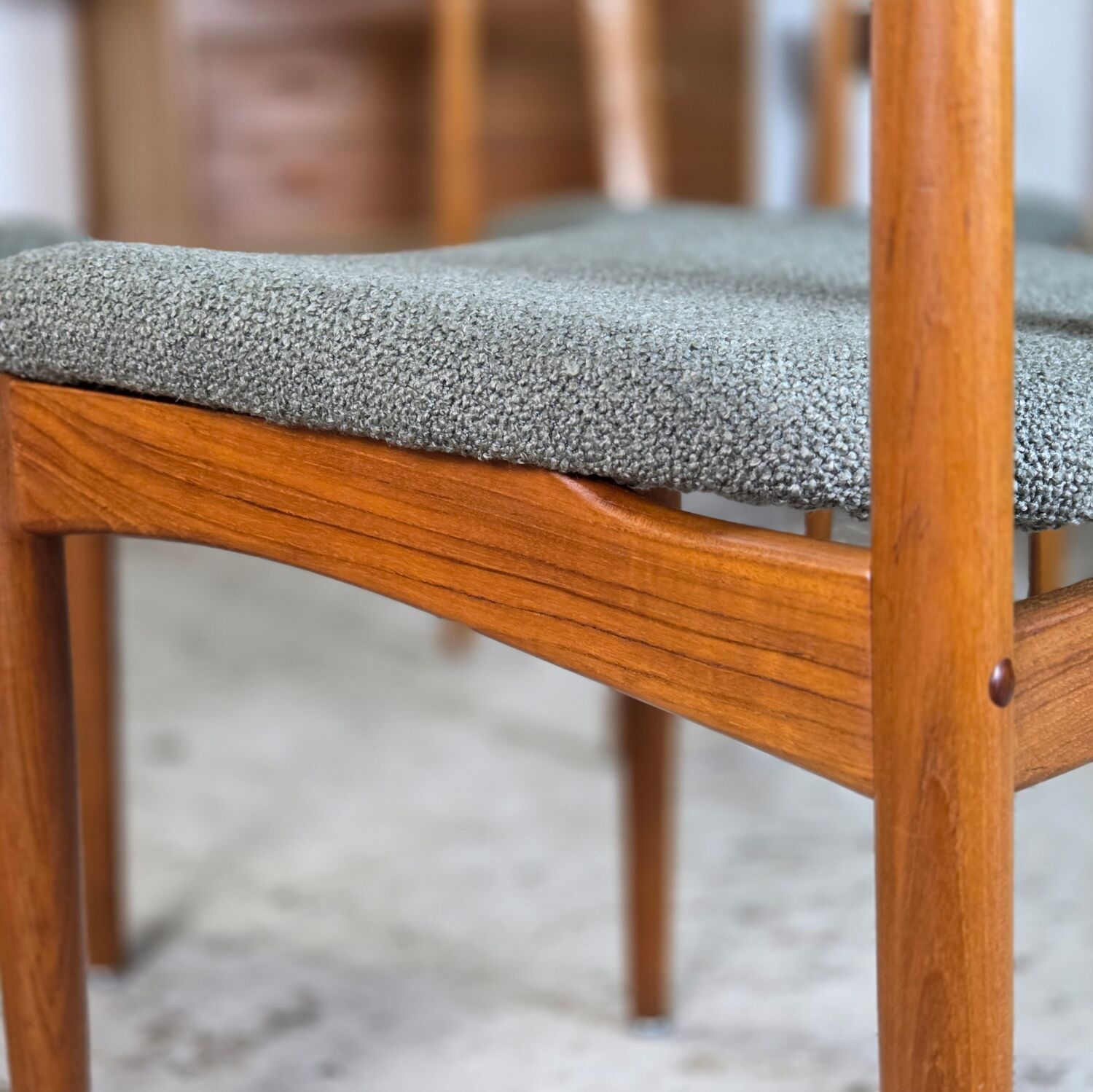 5x Johannes Andersen 'Juliane' vintage 1960s Danish chairs