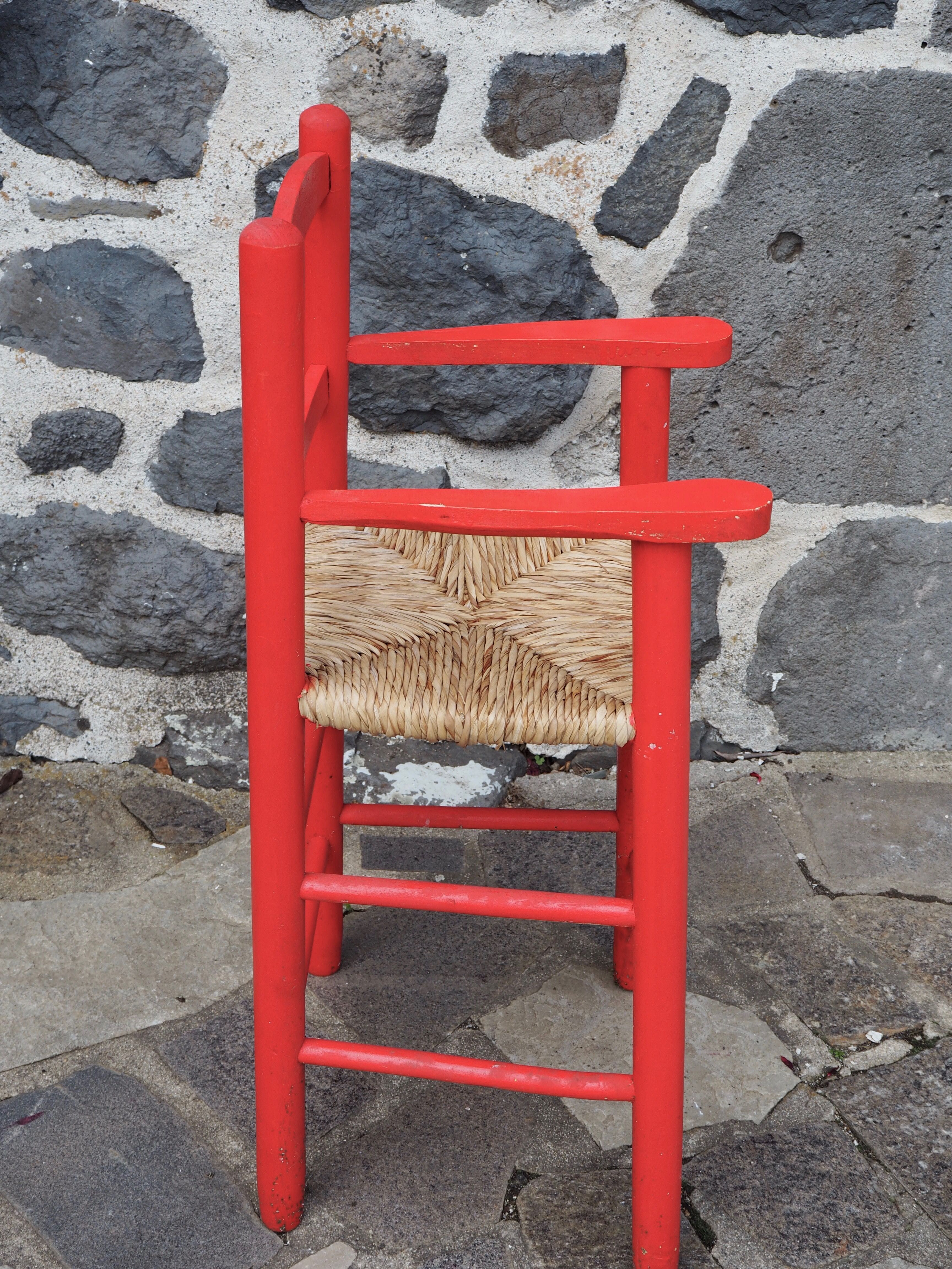 Straw high chair for children