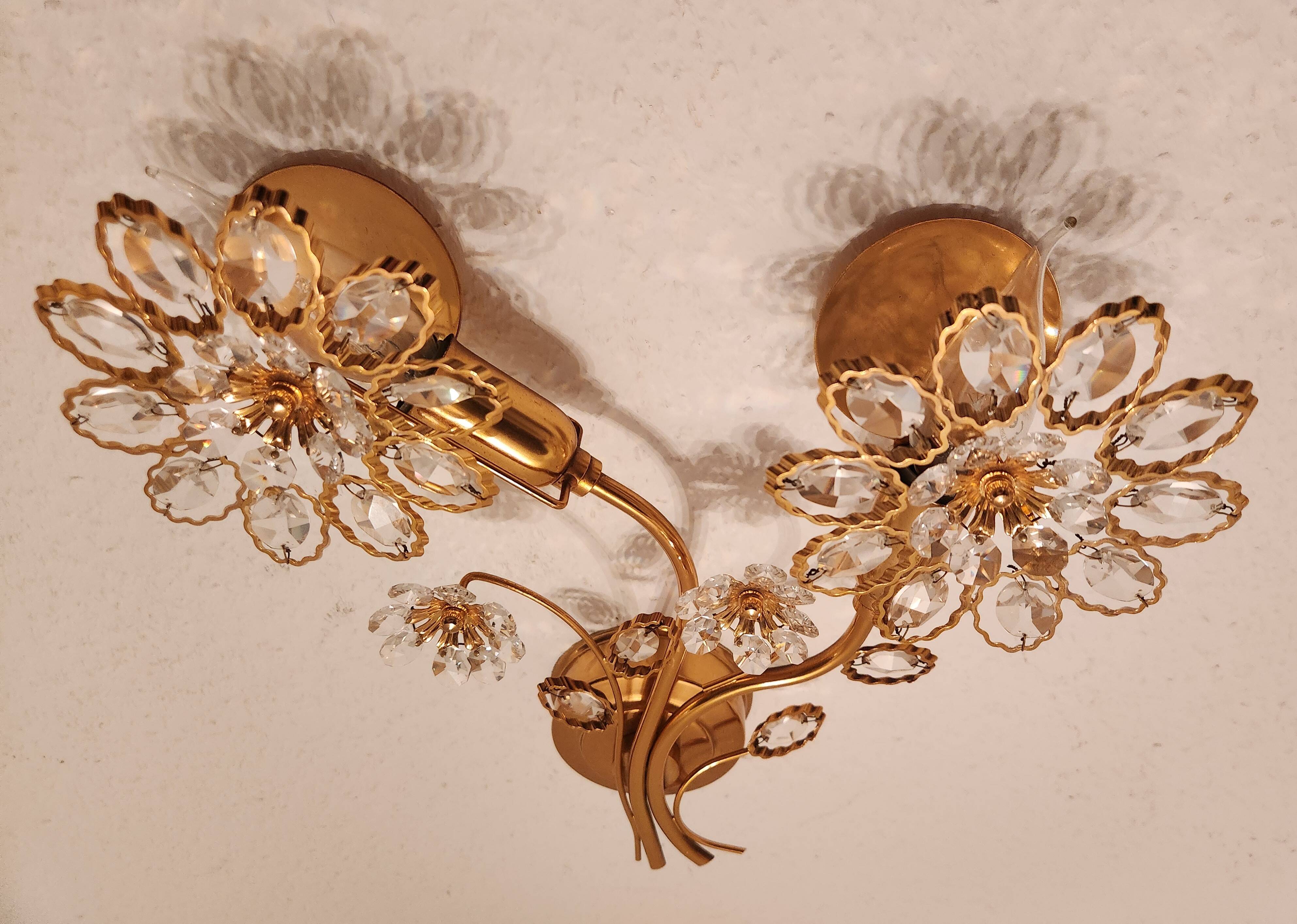Set Hollywood Regency Wandlampe vergoldet Messing Swarovski-Kristalle Palwa