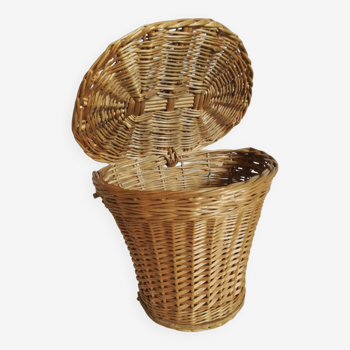 Wicker hood