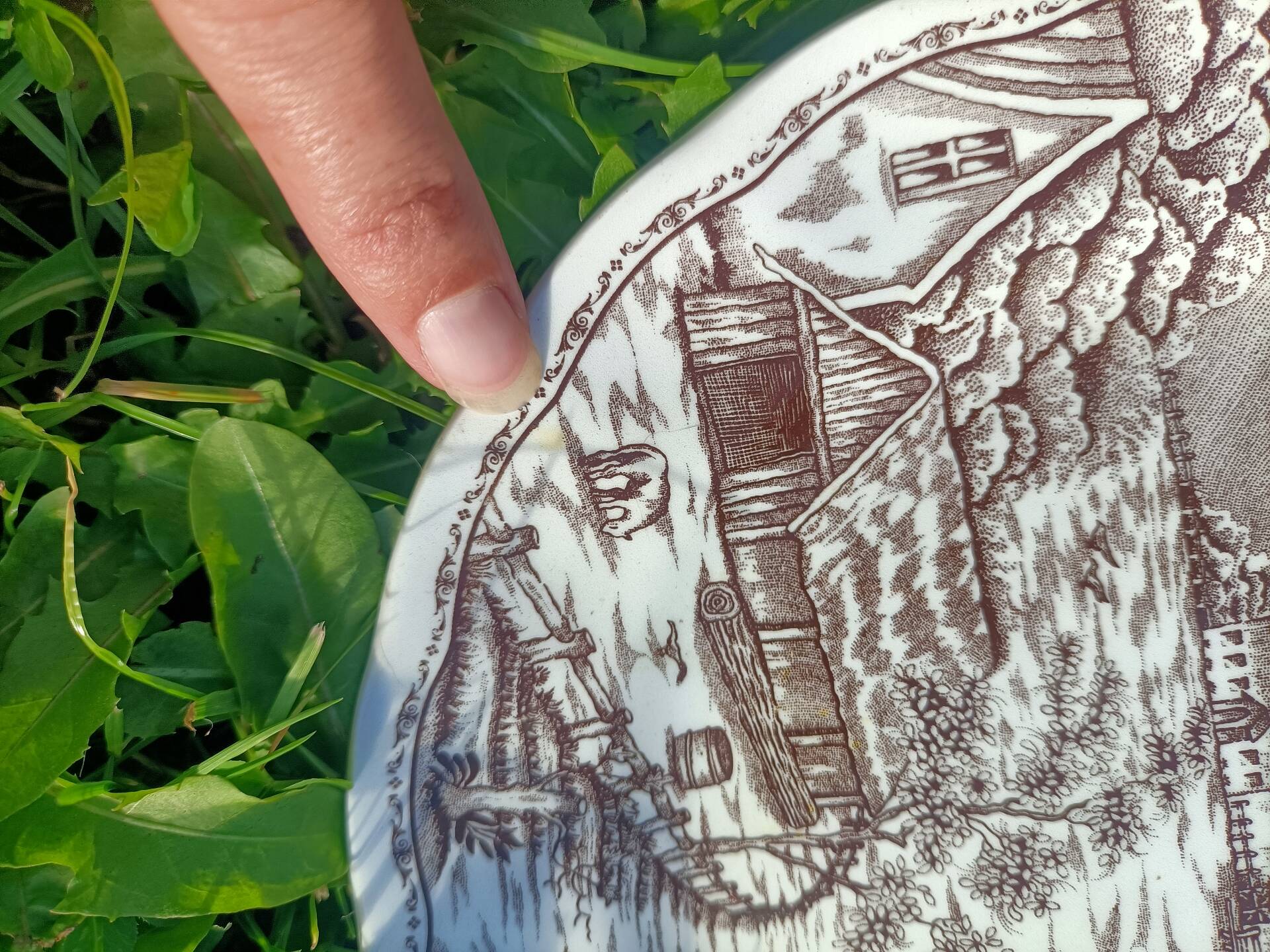 Dessert plates - England