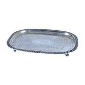 Silver metal top on stand (Leonardo Silver)