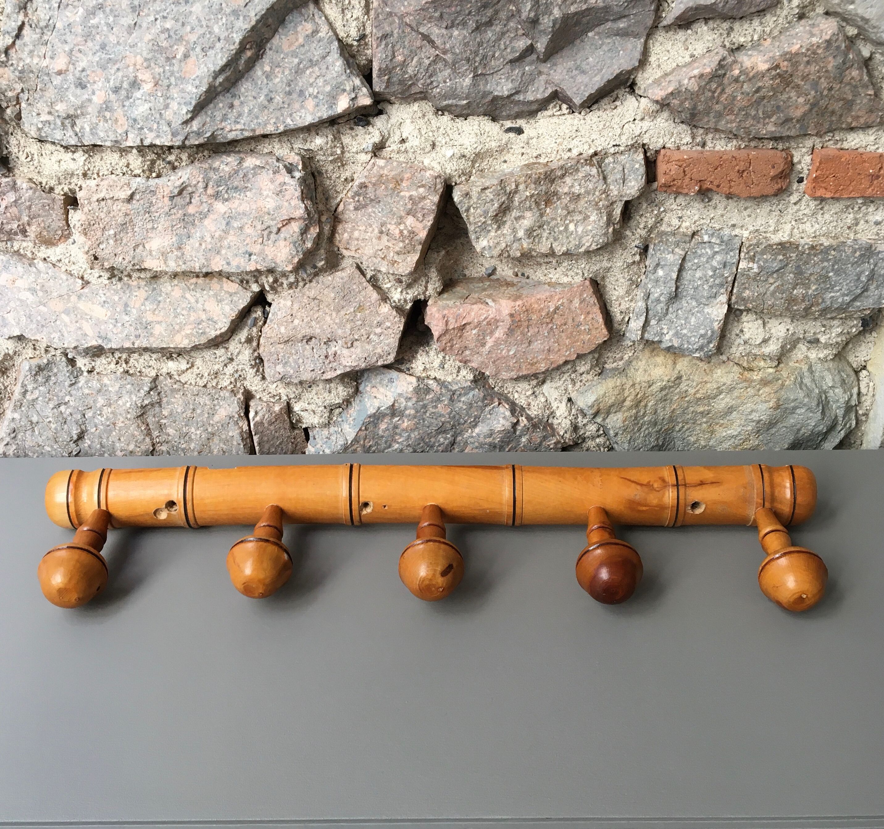 bamboo style wooden hook 5 supports