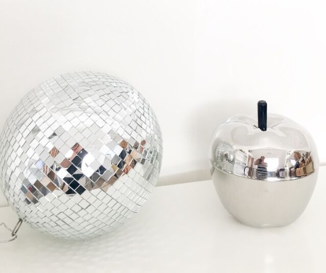 Silver apple ice bucket
