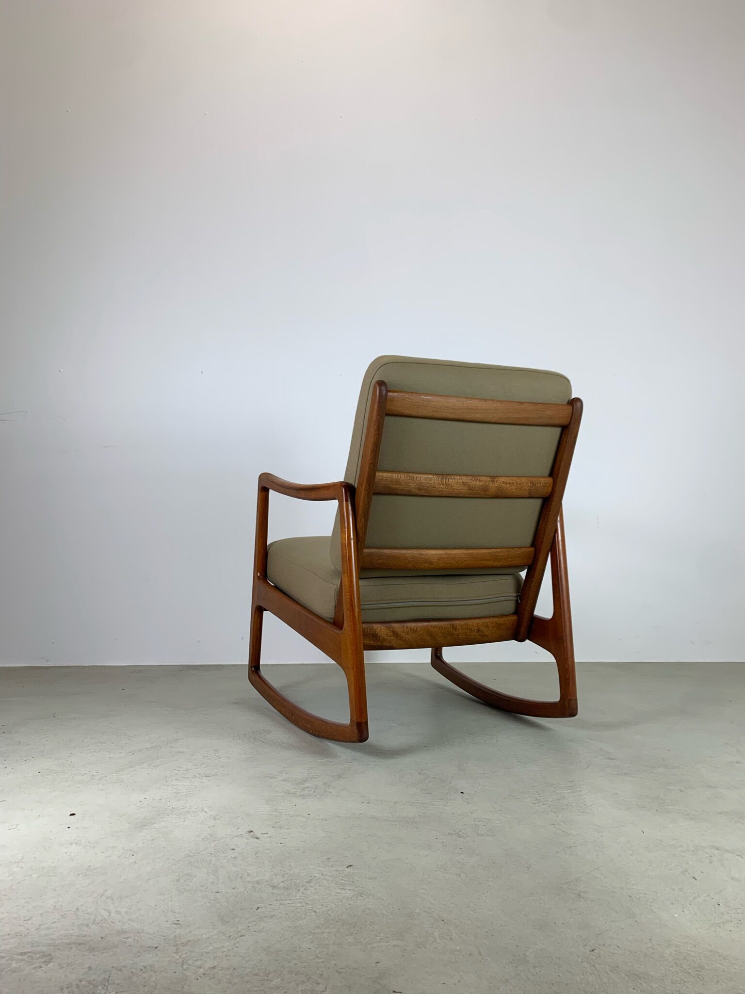Rocking chair model 166 "senator" by Ole Wanscher for France and Daverkosen, Denmark, 1960s