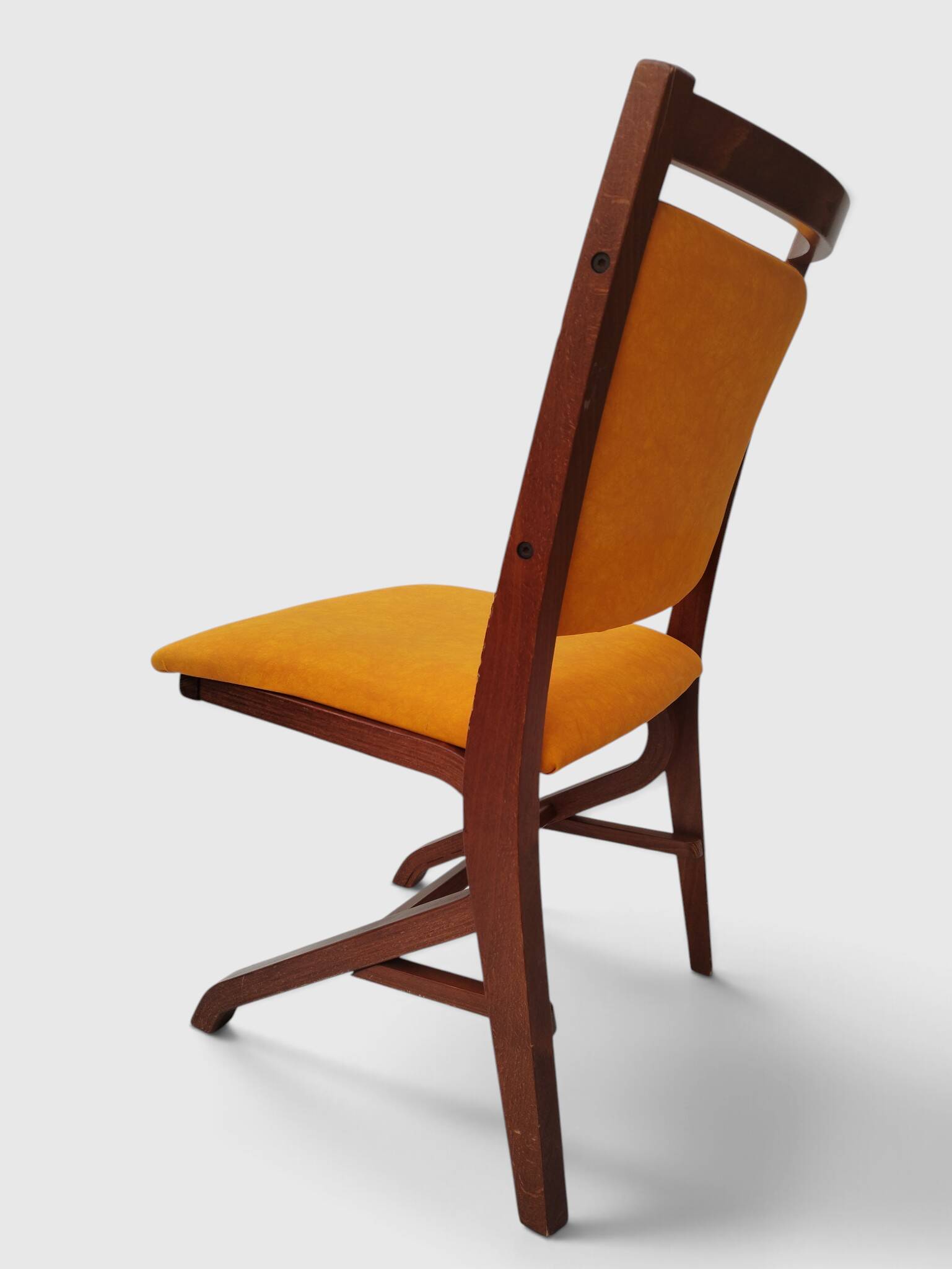 Set of 4 vintage saffron Scandinavian chairs
