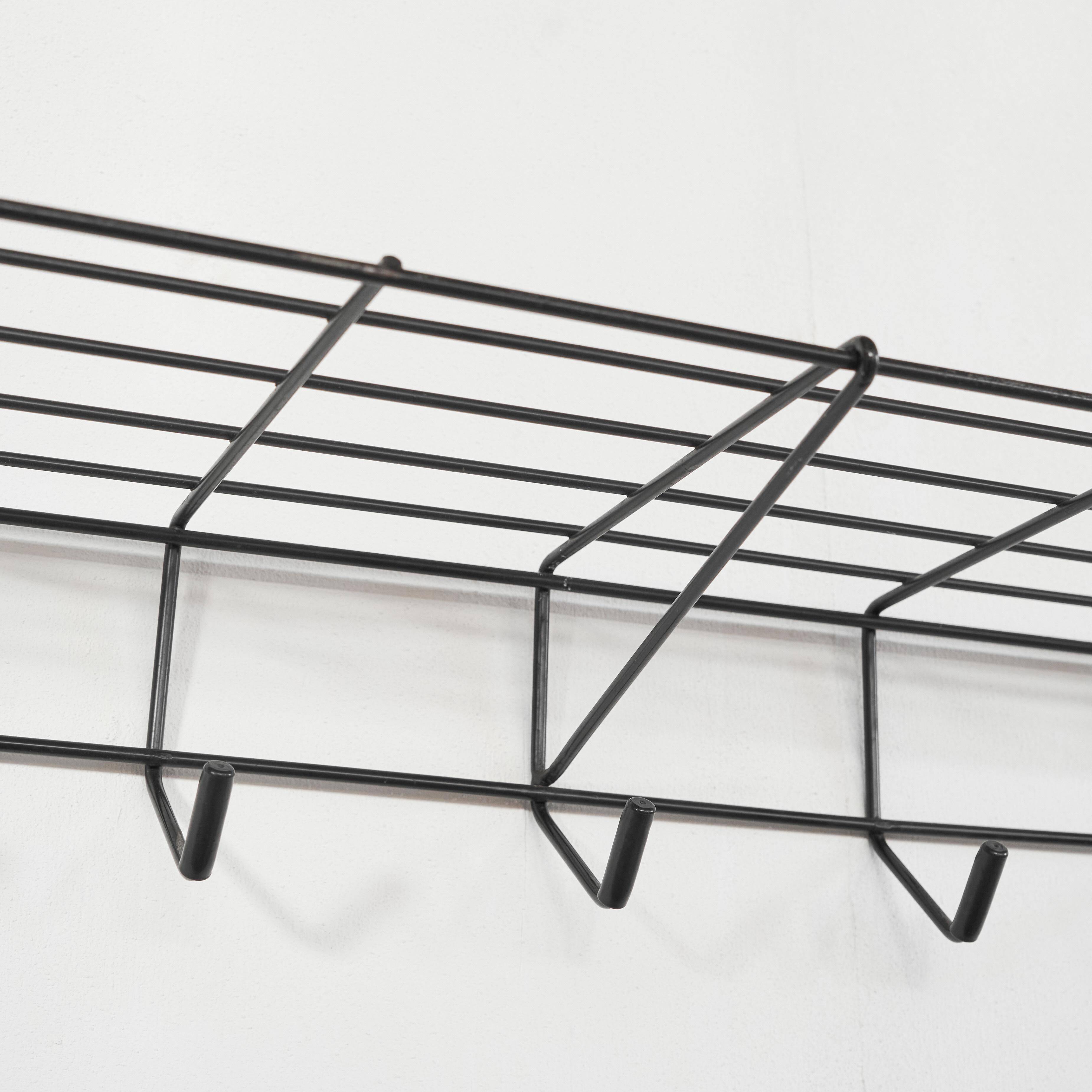 Friso Kramer DZ05 coat rack in wire metal 't Spectrum 1956