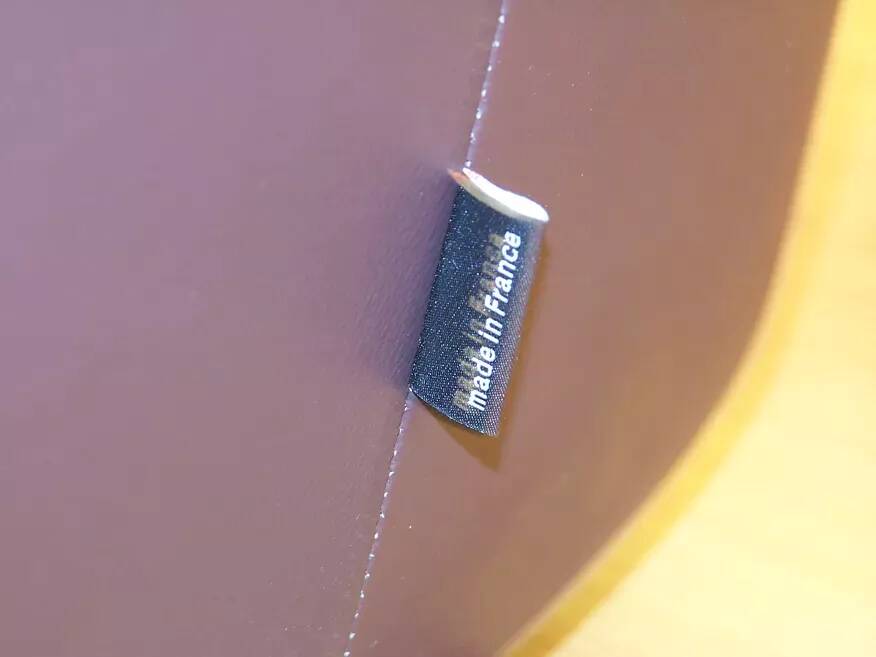 Cinna leather sofa designed by François Bauchet