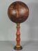 Ancien grand bilboquet décoratif bois pied polychrome 58x25 cm C853