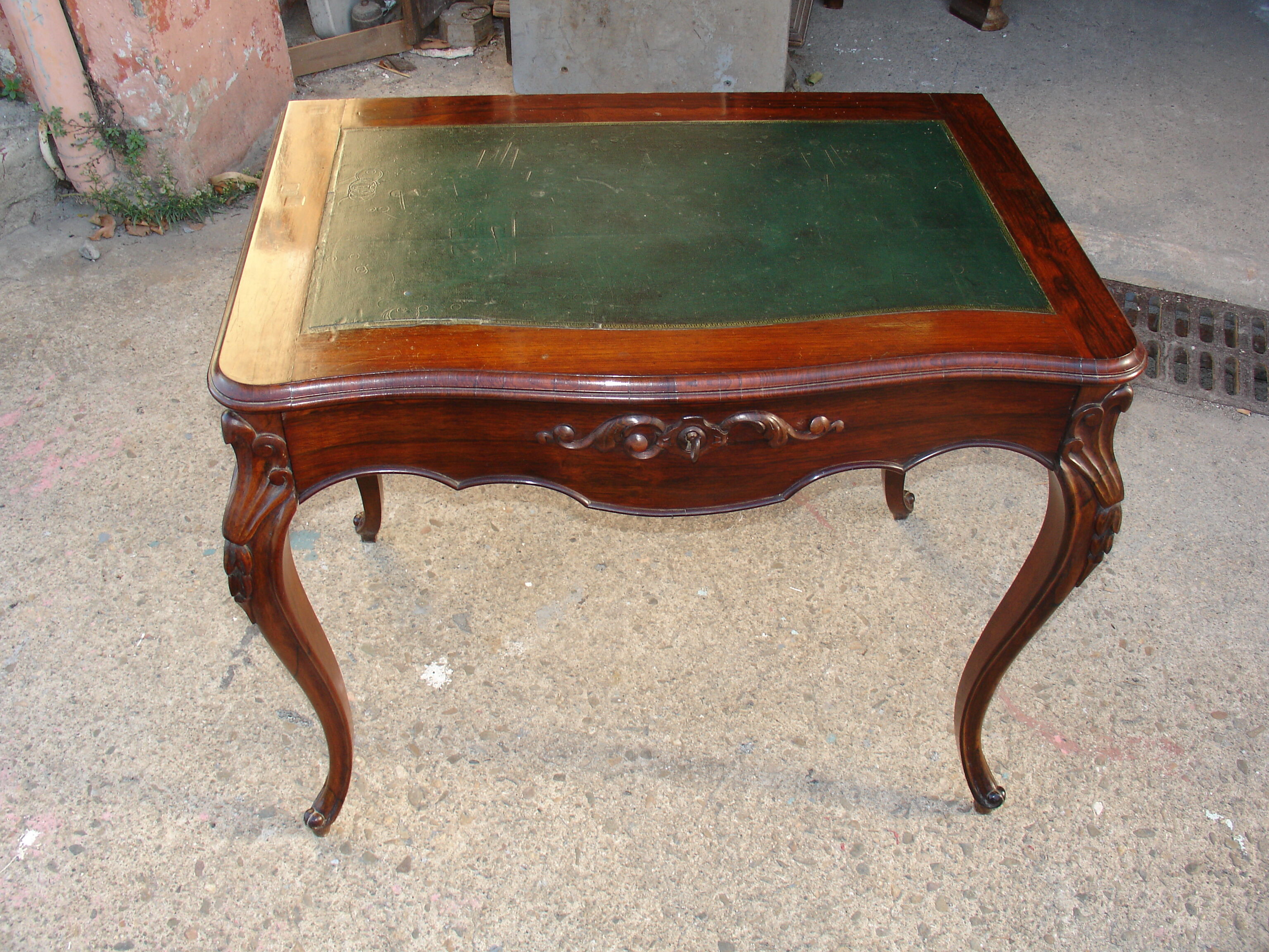 Office Lady rosewood finely carved time Napoleon III