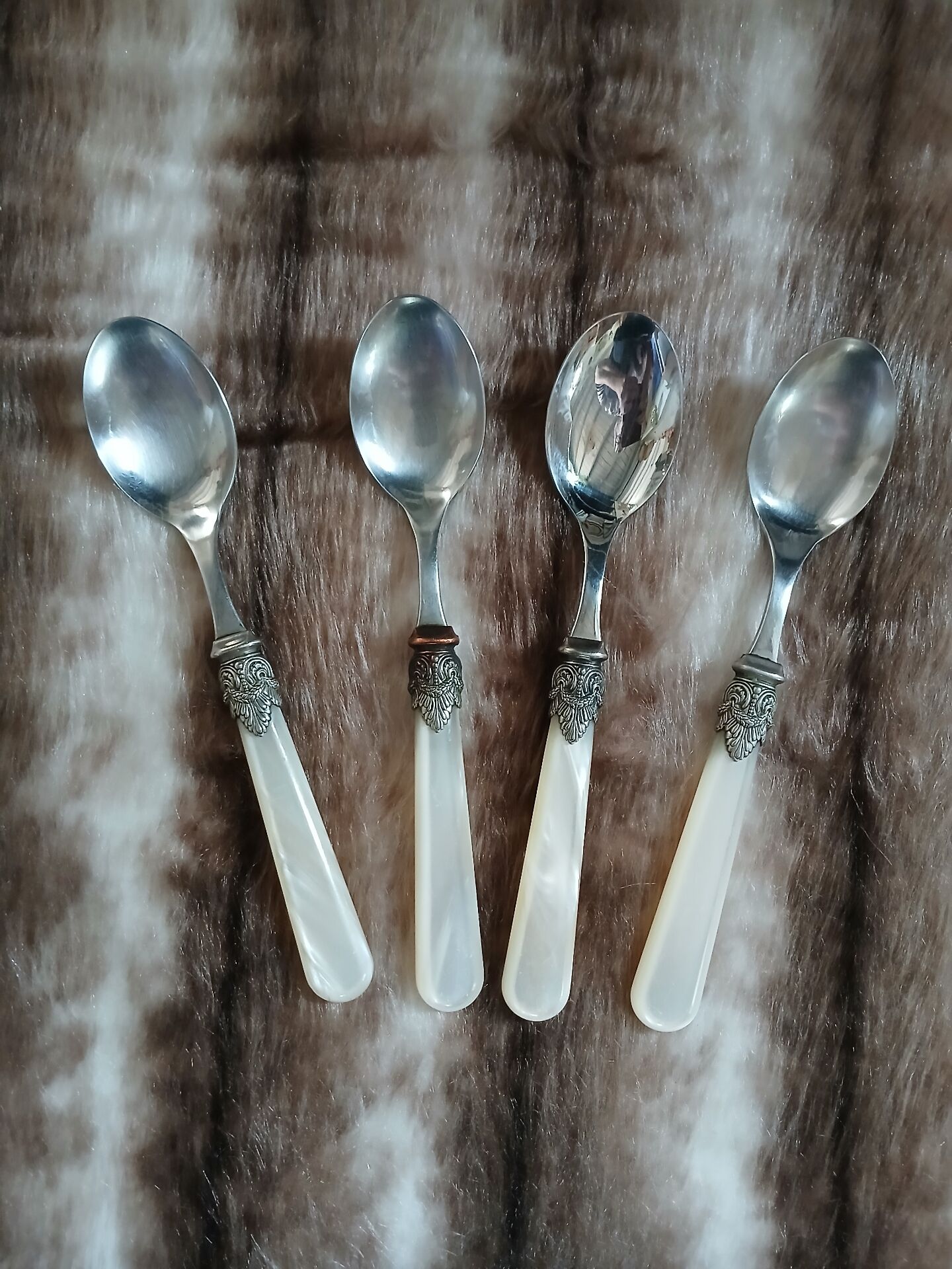 8 antique place settings
