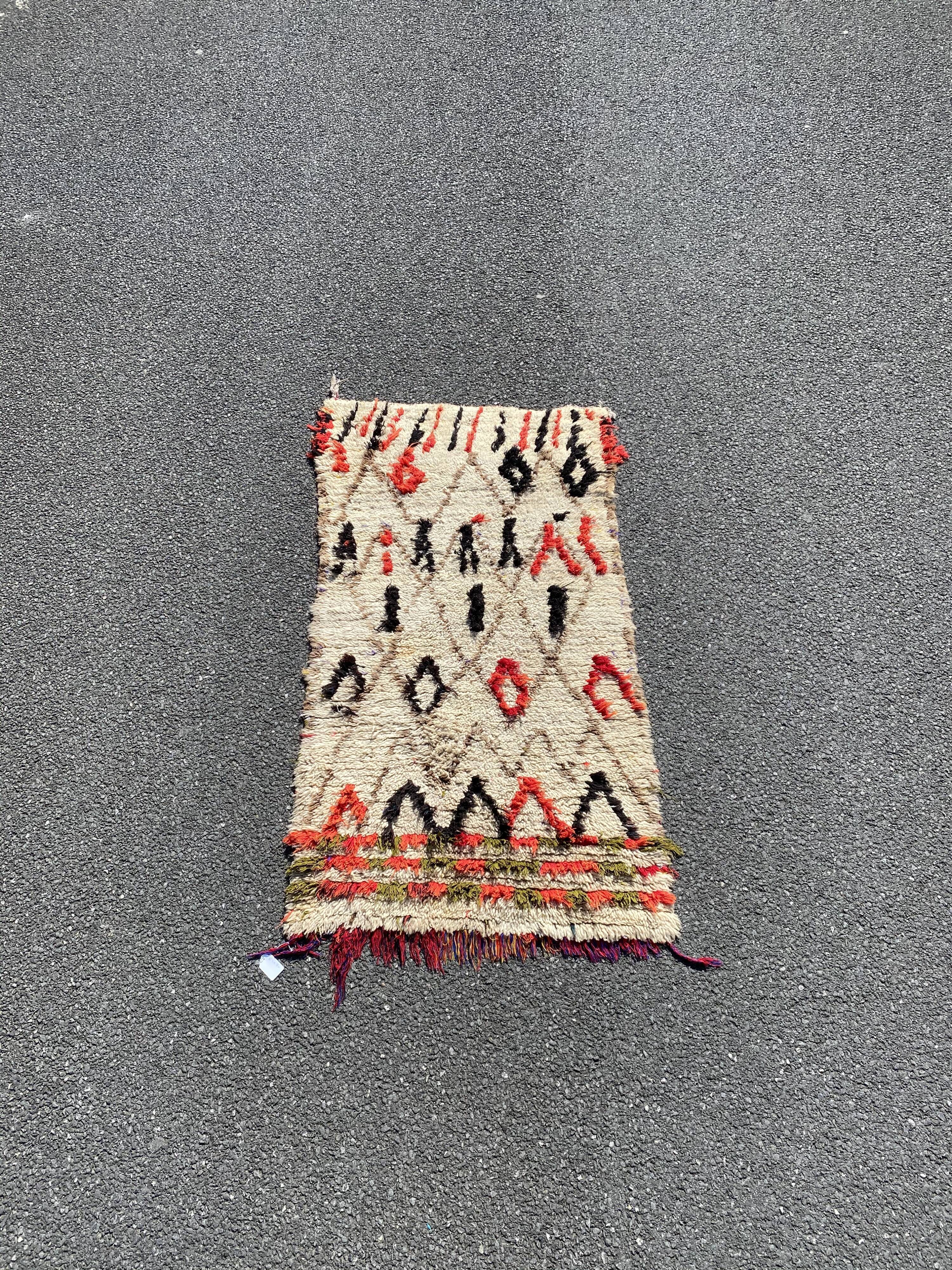 Azilal berber carpet 90x165 cm