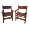 Paire de fauteuils style médiéval en cuir