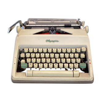 OLYMPIA 1960 WRITING MACHINE WITH ITS COVER