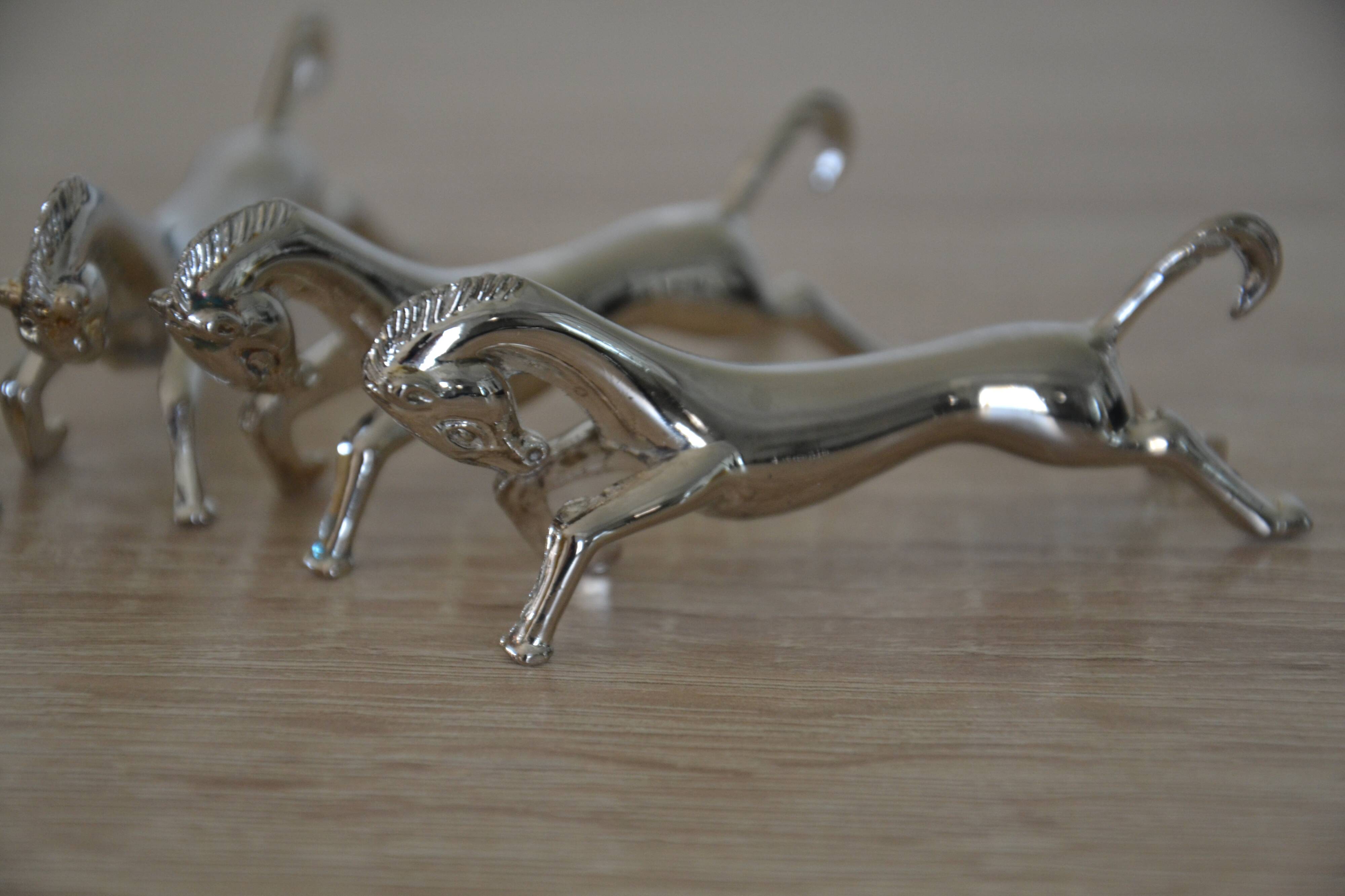 6 silver-plated "horse" knife rests