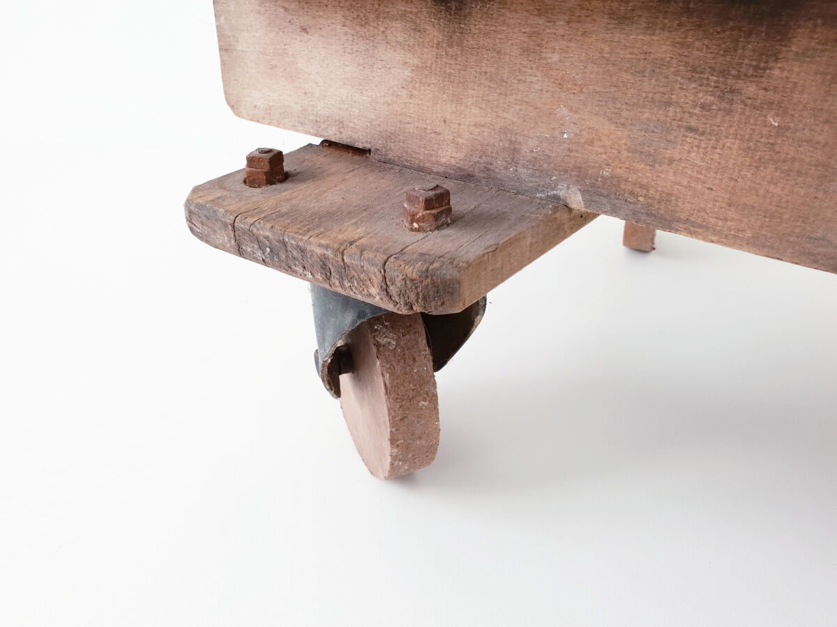 Table low industrial cart