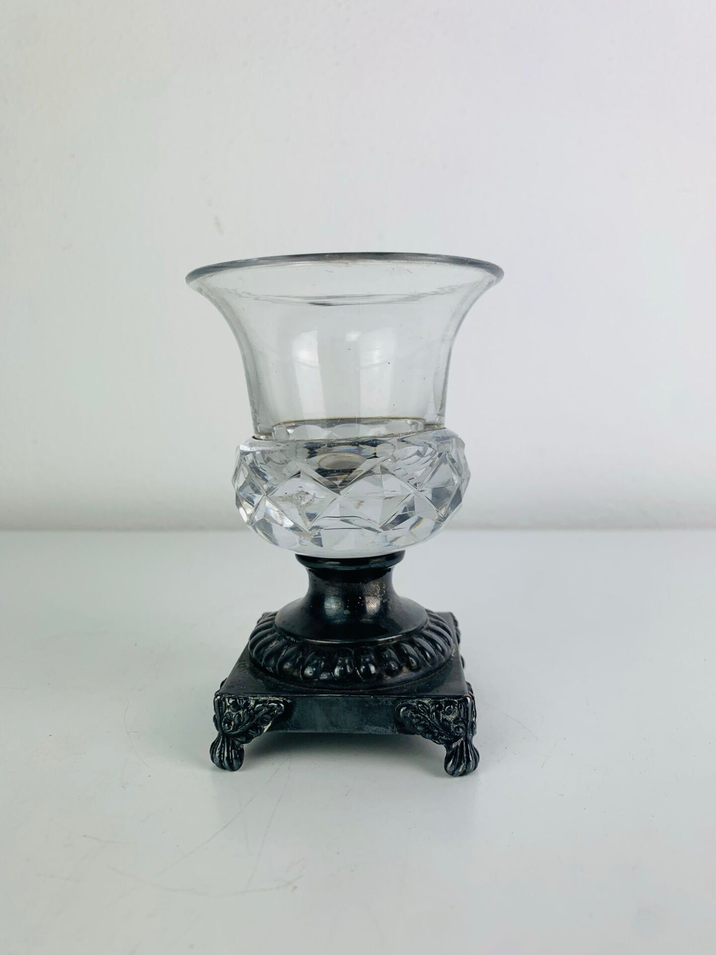 Salière en cristal et métal argenté