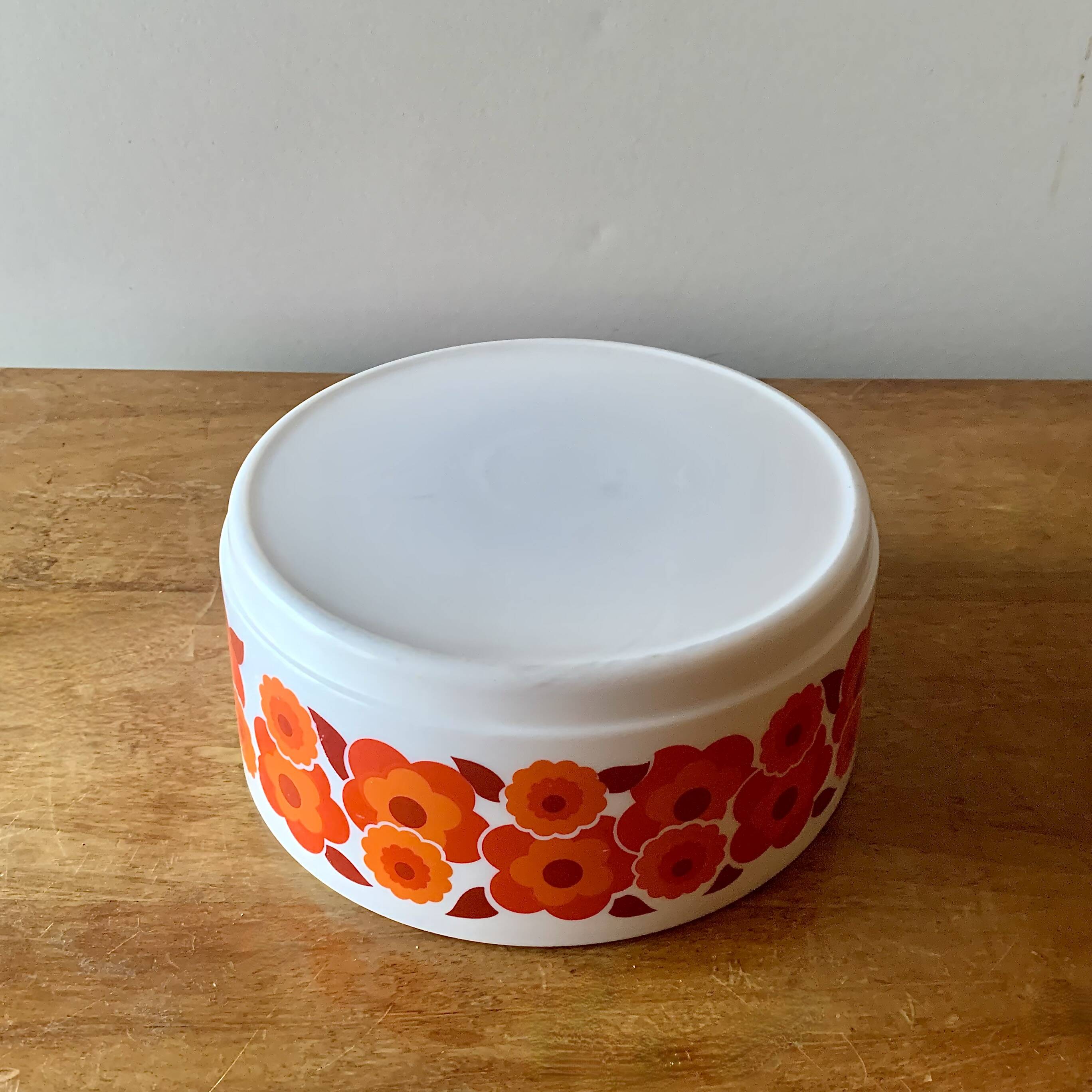 Arcopal Lotus salad bowl