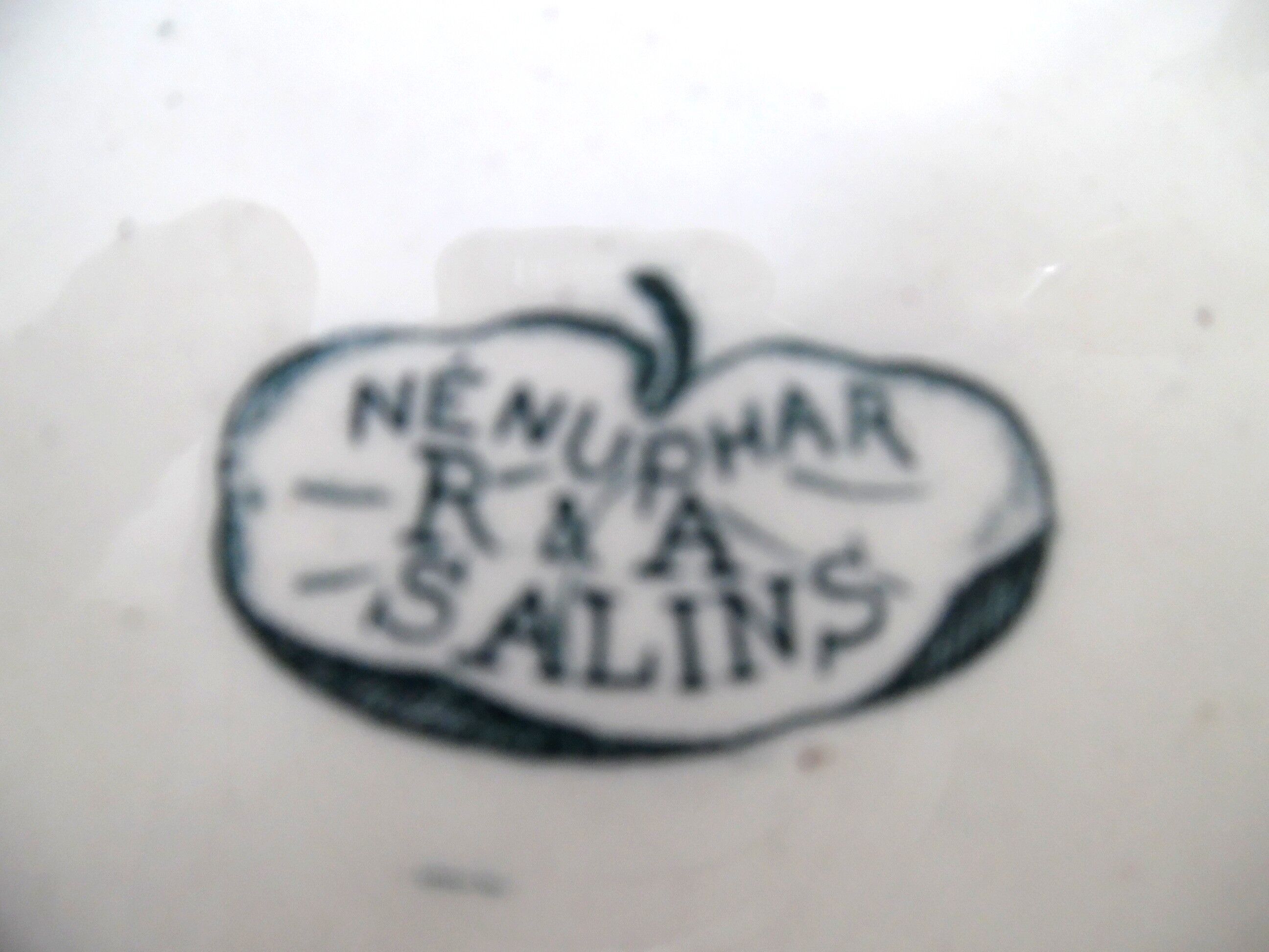 5 flat plates saline