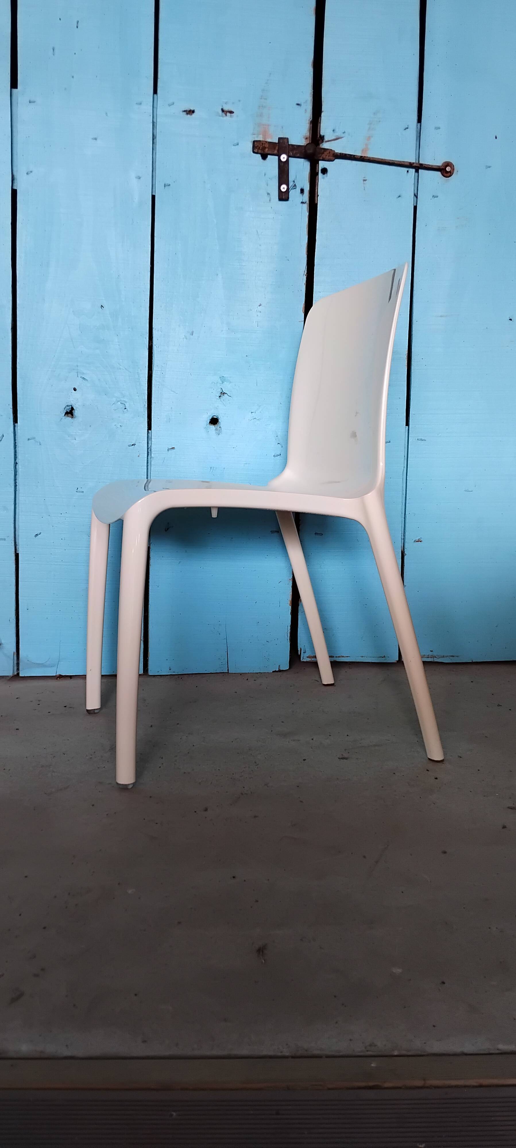 Stackable chairs model Tiffany