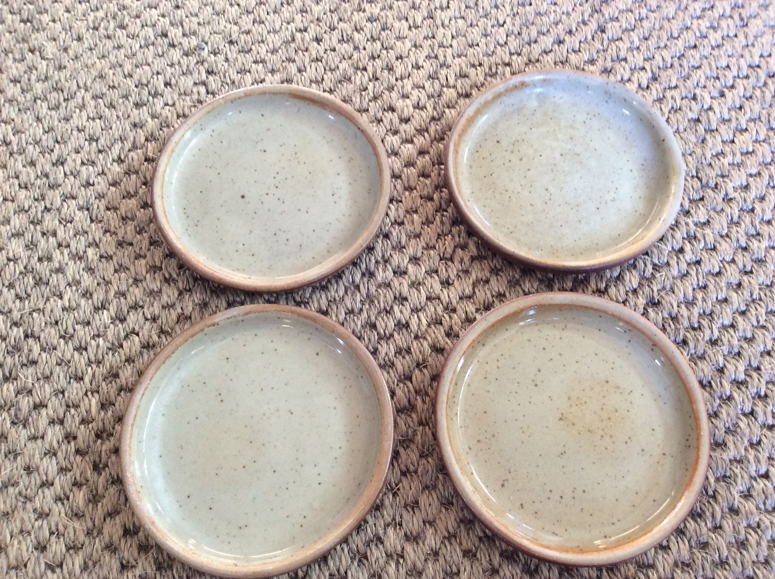 Series of 6 sandstone plates