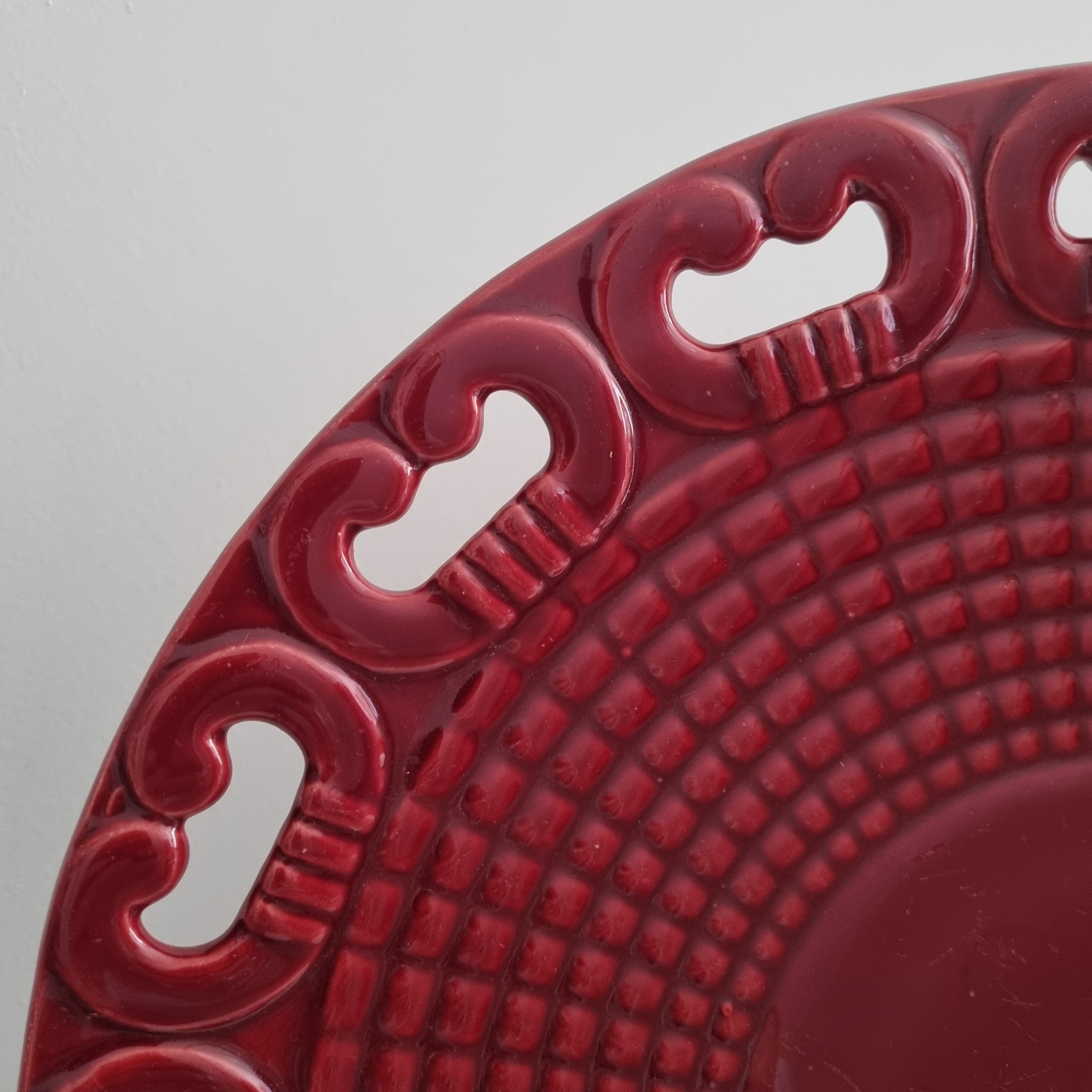 Saint-Clément dish signed B. Letaille