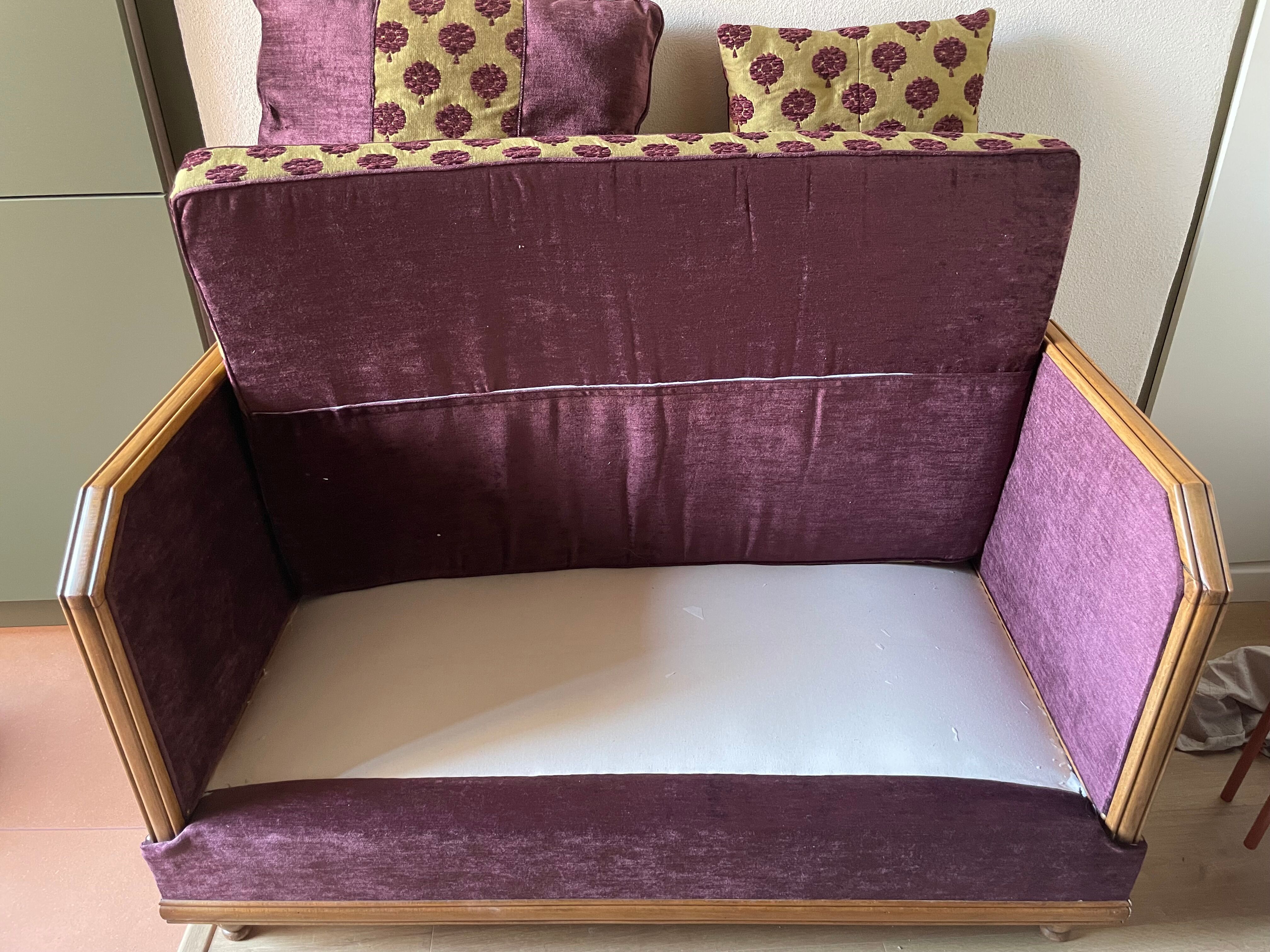 Small 2-seater Art Deco sofa in wood and fabric.