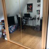 Mirror cabinet