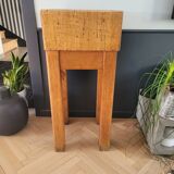 Authentic butcher's block on legs - End grain wood