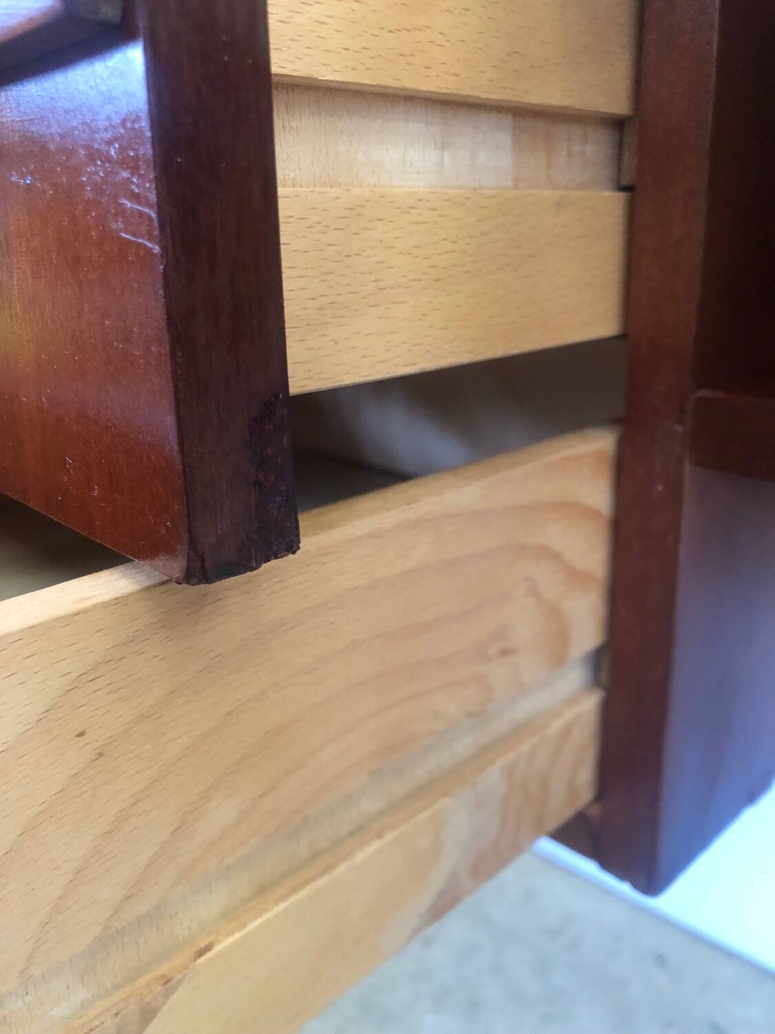 Scandinavian sled base desk