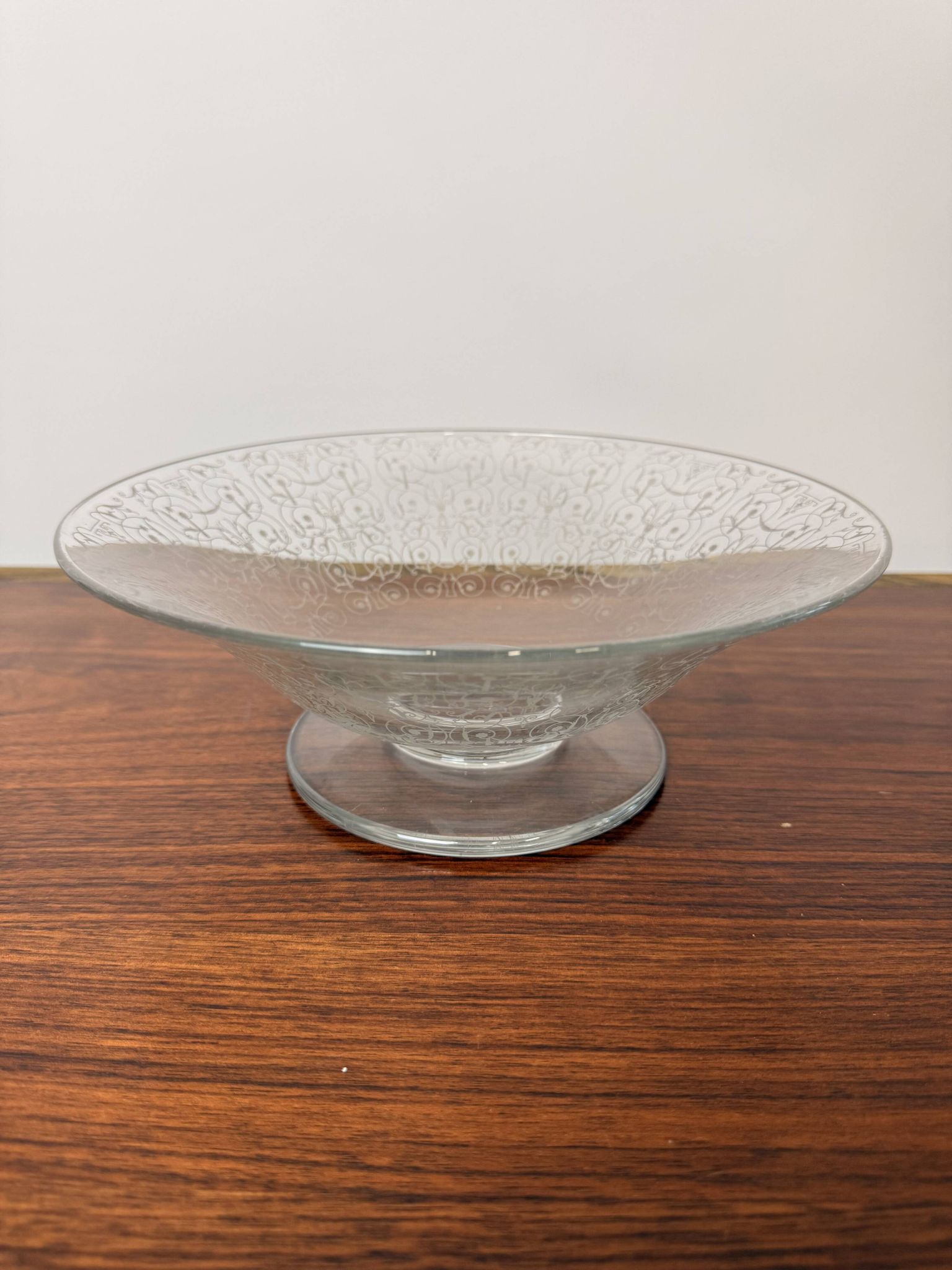 Coupe sur pied Baccarat modèle Michel-Ange – Cristal gravé ancien