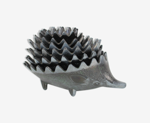 Mid-century metal ashtray in the shape of a hedgehog, 1960