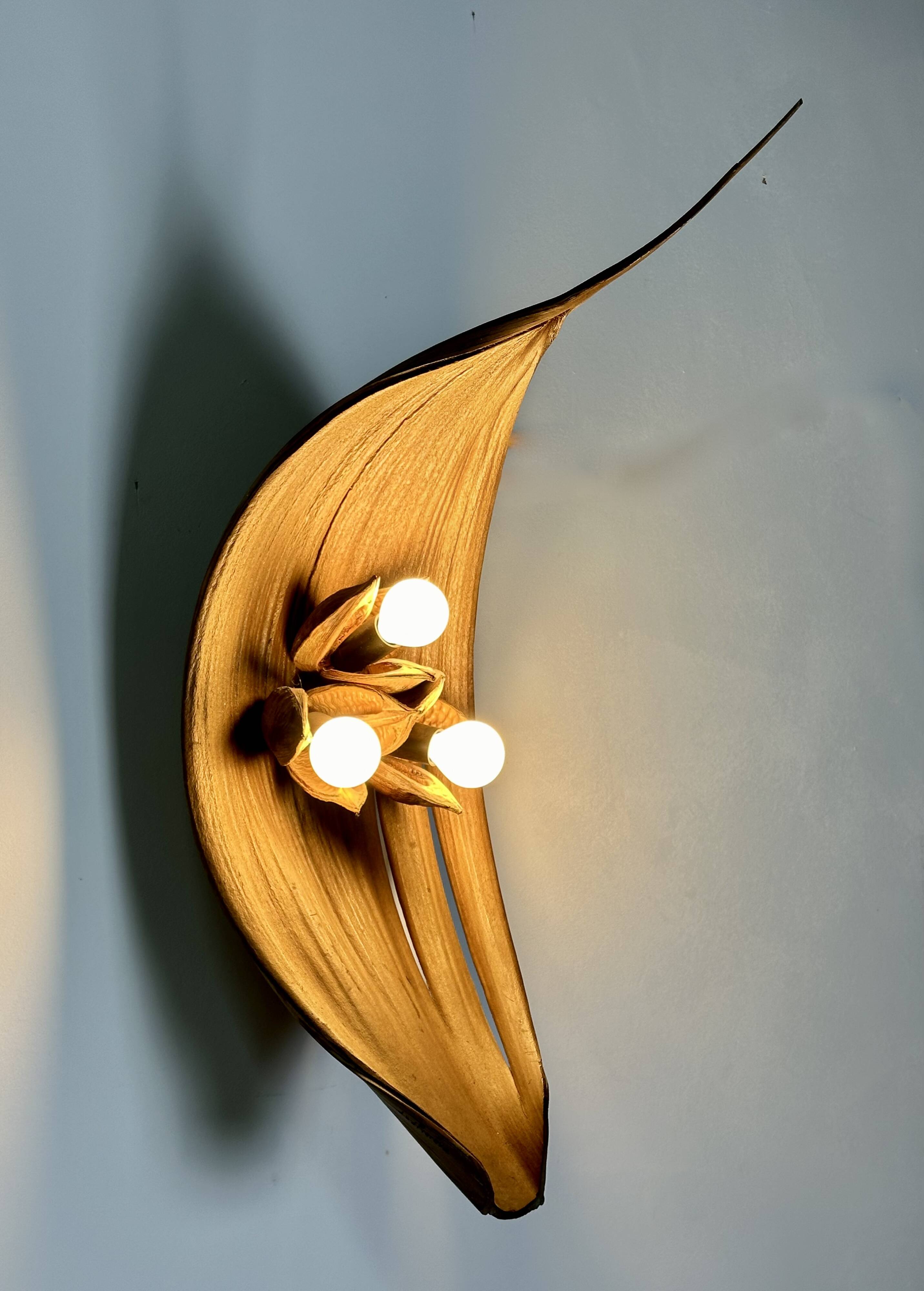 Vintage 70'S banana leaf wall lamp