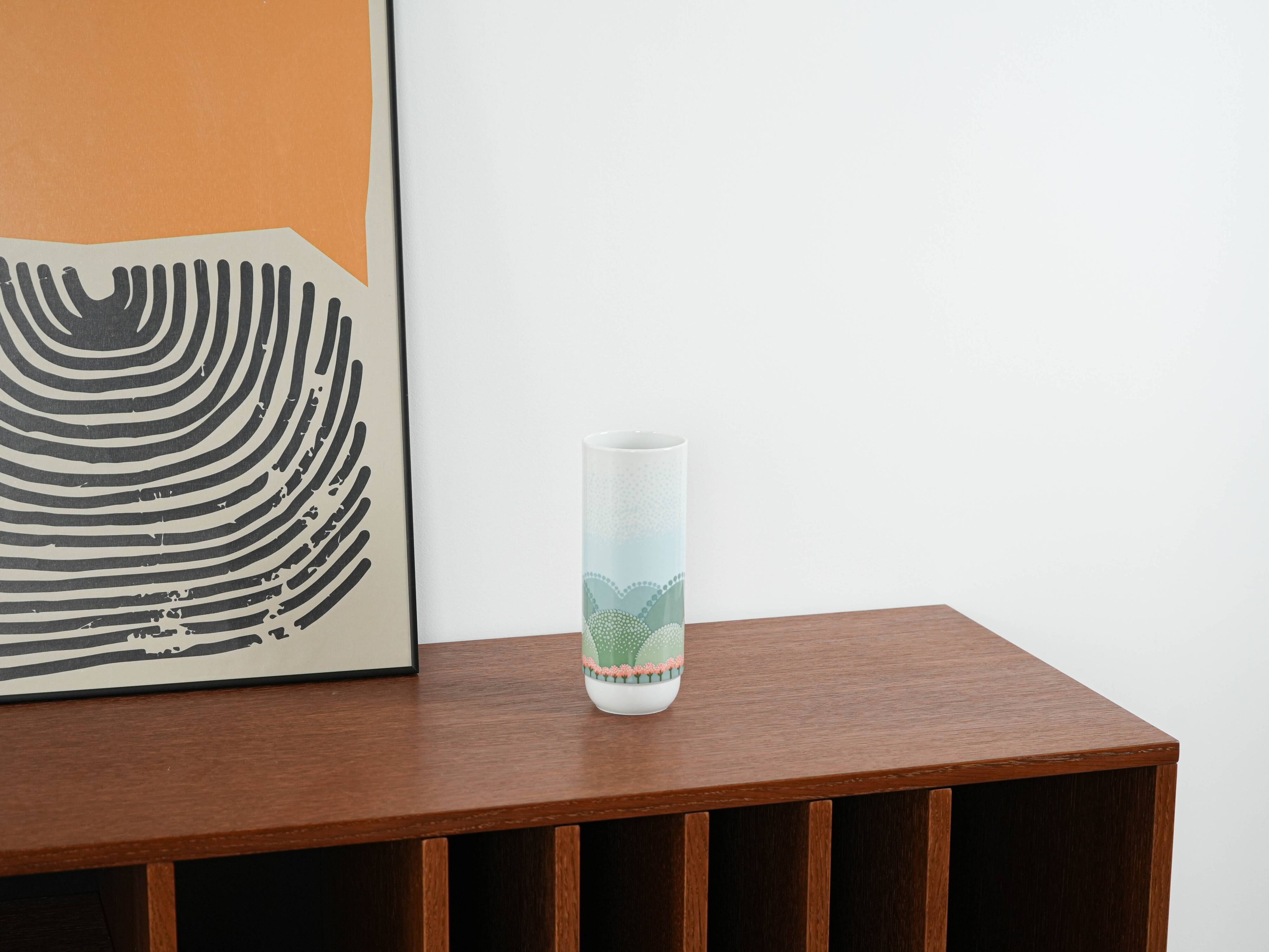 Porcelain vase, European design, 1970s, designers: A. Pozzi & I. Rabuzin, m