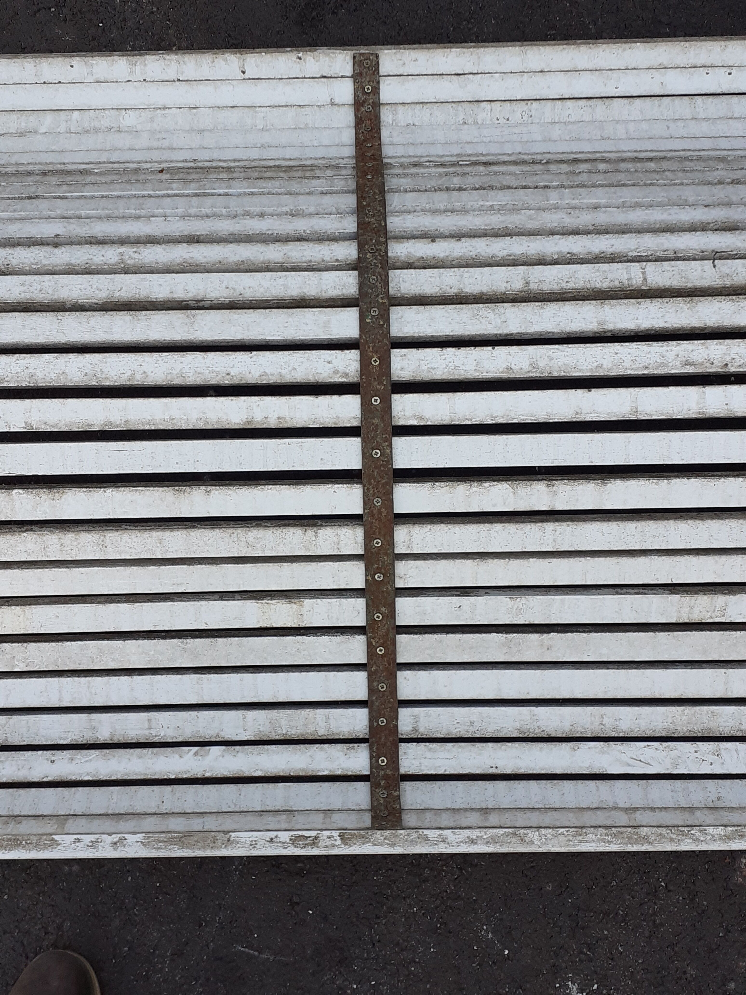 Banc de jardin avec pieds en  fonte