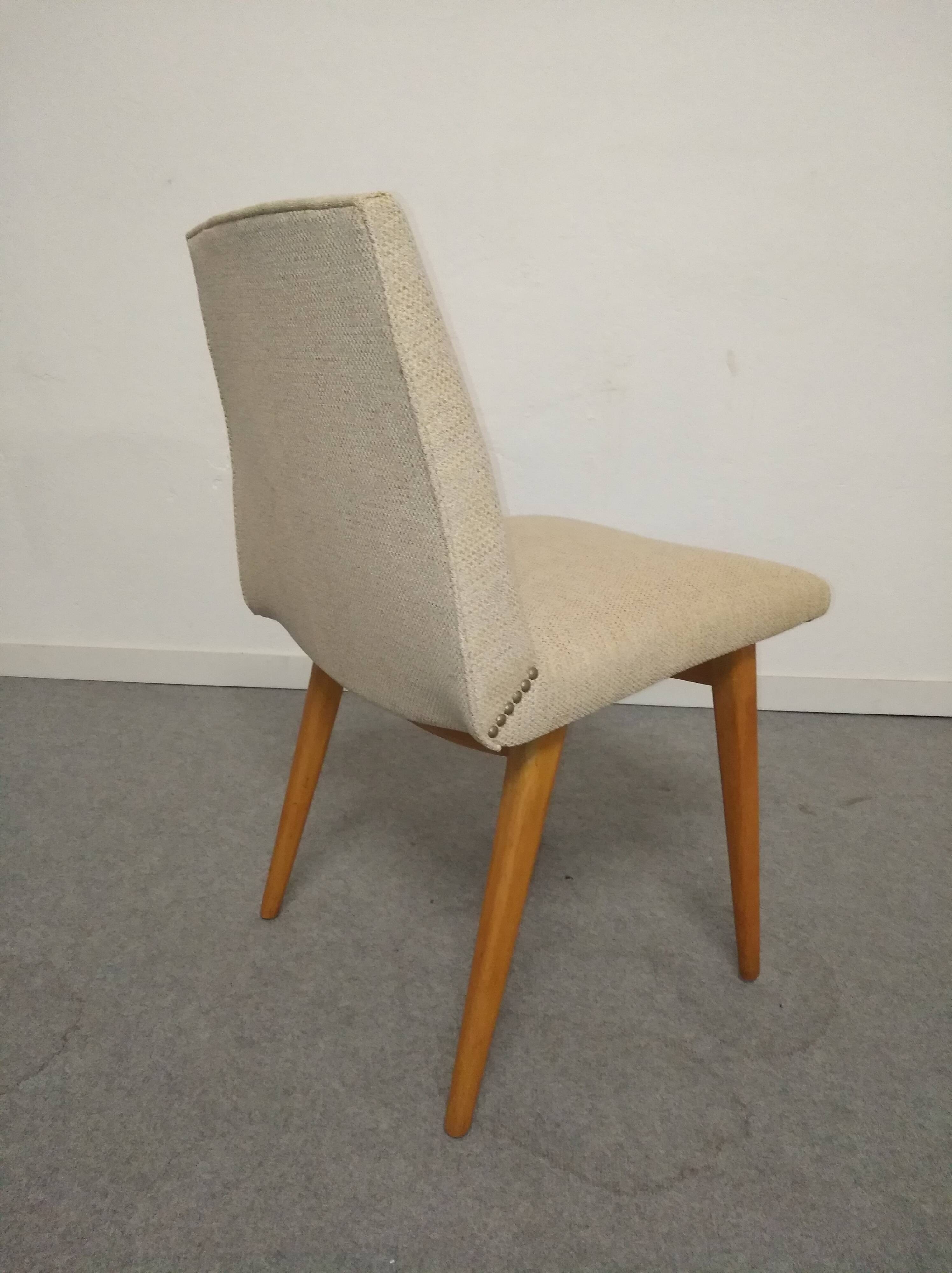 Paire de chaises cocktail en hêtre, Pays de l'Est vers 1960