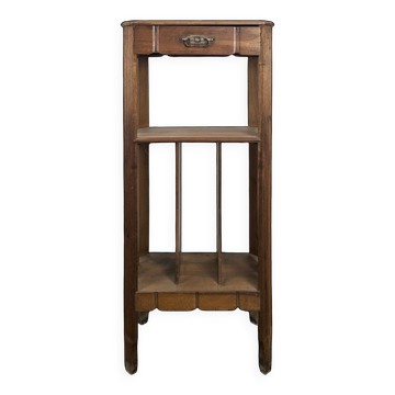 Partitioned furniture from 1900 in walnut with compartments and a drawer.