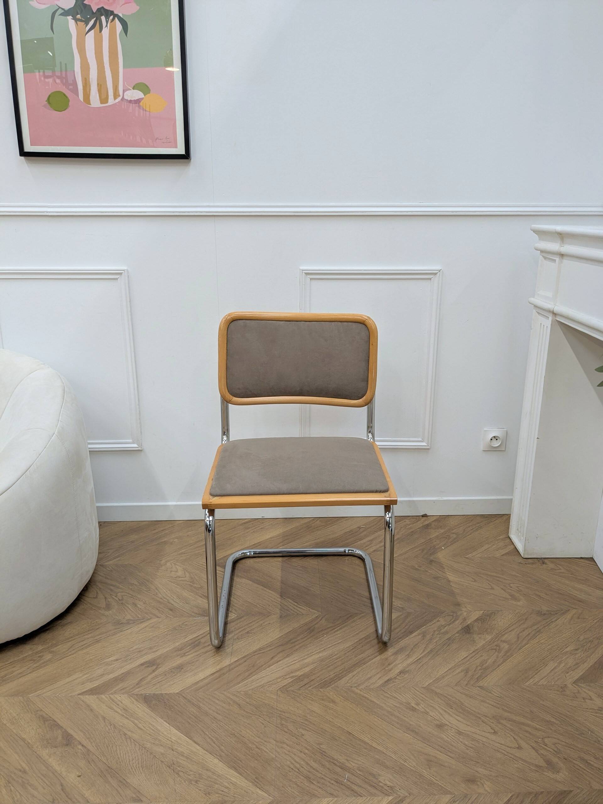 1 B32 chair in fabric