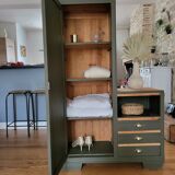 Asymmetrical cabinet
