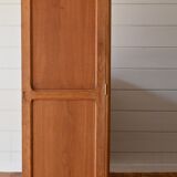 Asymmetrical cabinet