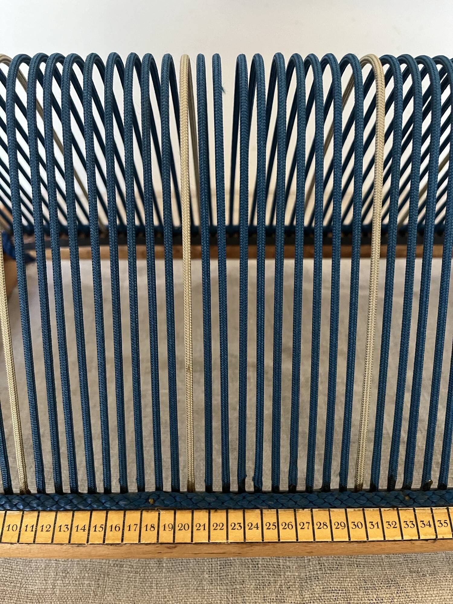 Vintage sixties record holder for 50 vinyls