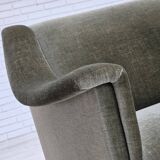 Canapé 2 places danois des années 1970, velours vert, bois de hêtre.