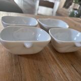 4 porcelain ramekins