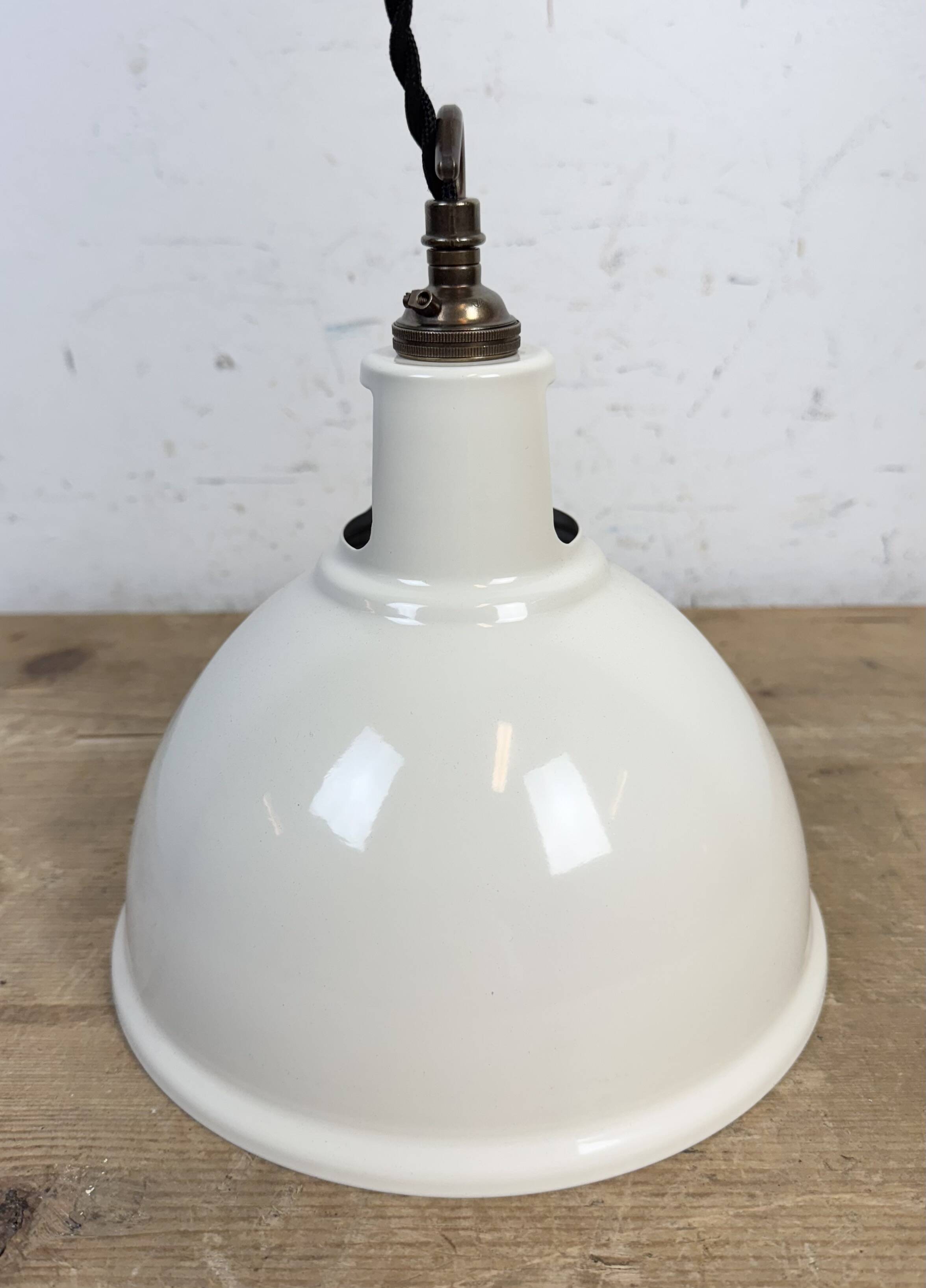 Vintage Industrial Beige Painted Pendant Lamp